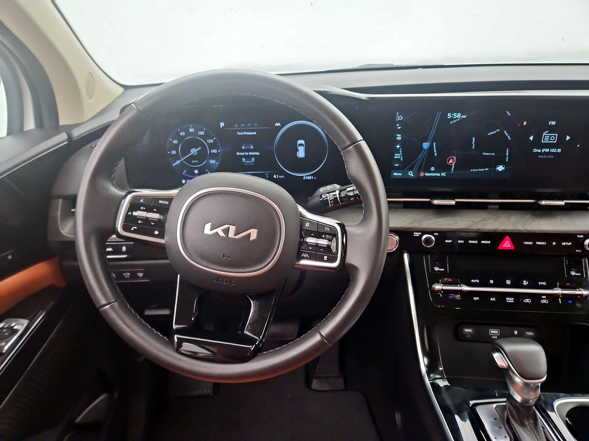 Thumbnail: 2024 Kia Carnival - 10