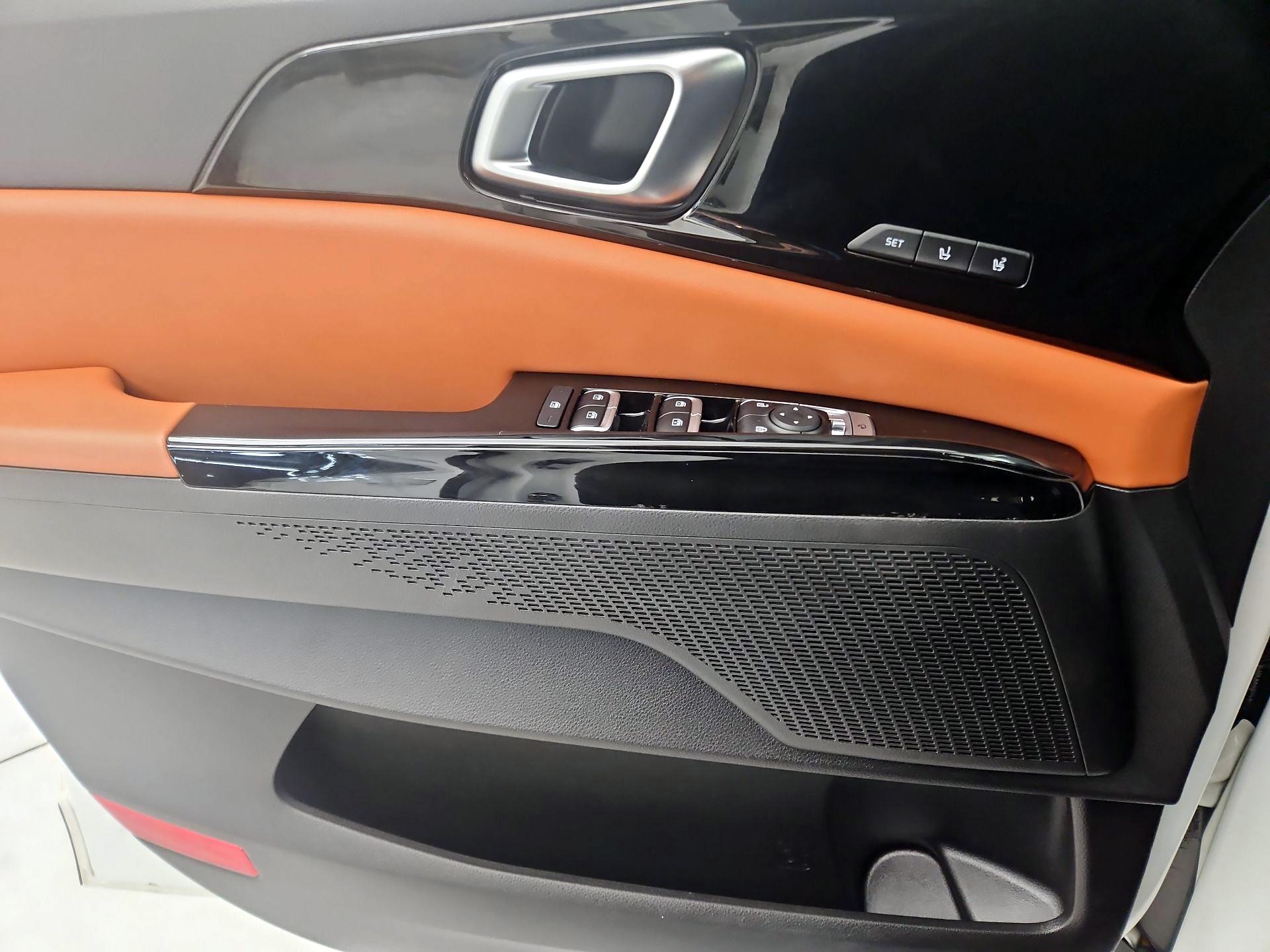 Thumbnail: 2024 Kia Carnival - 12