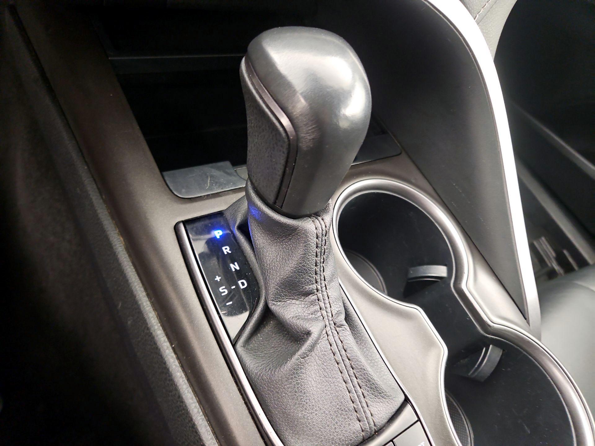 Thumbnail: 2023 Toyota Camry - 17