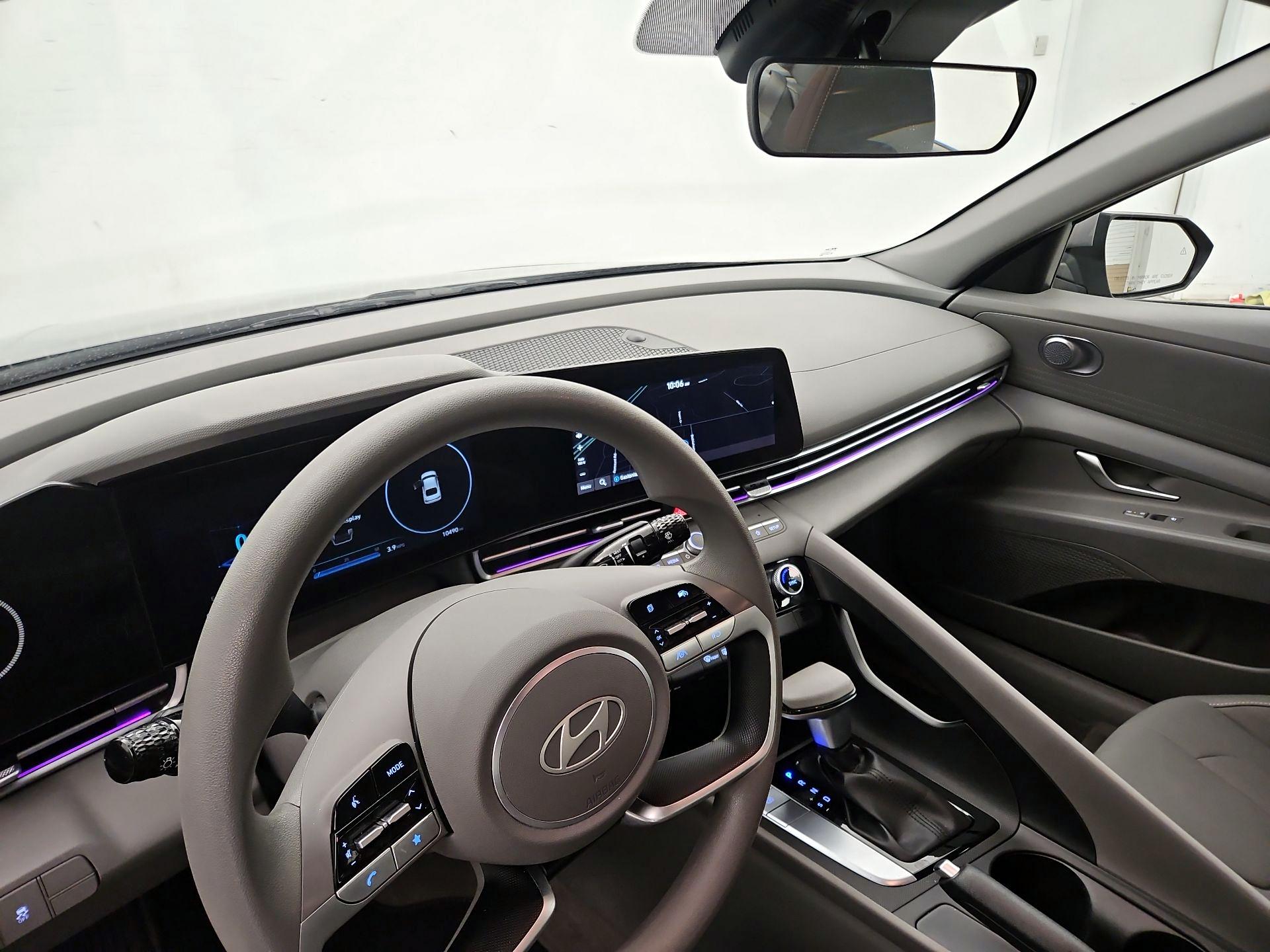 Thumbnail: 2024 Hyundai Elantra - 9