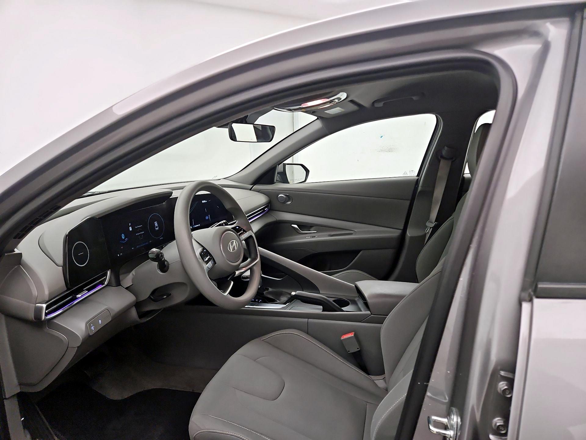 Thumbnail: 2024 Hyundai Elantra - 11