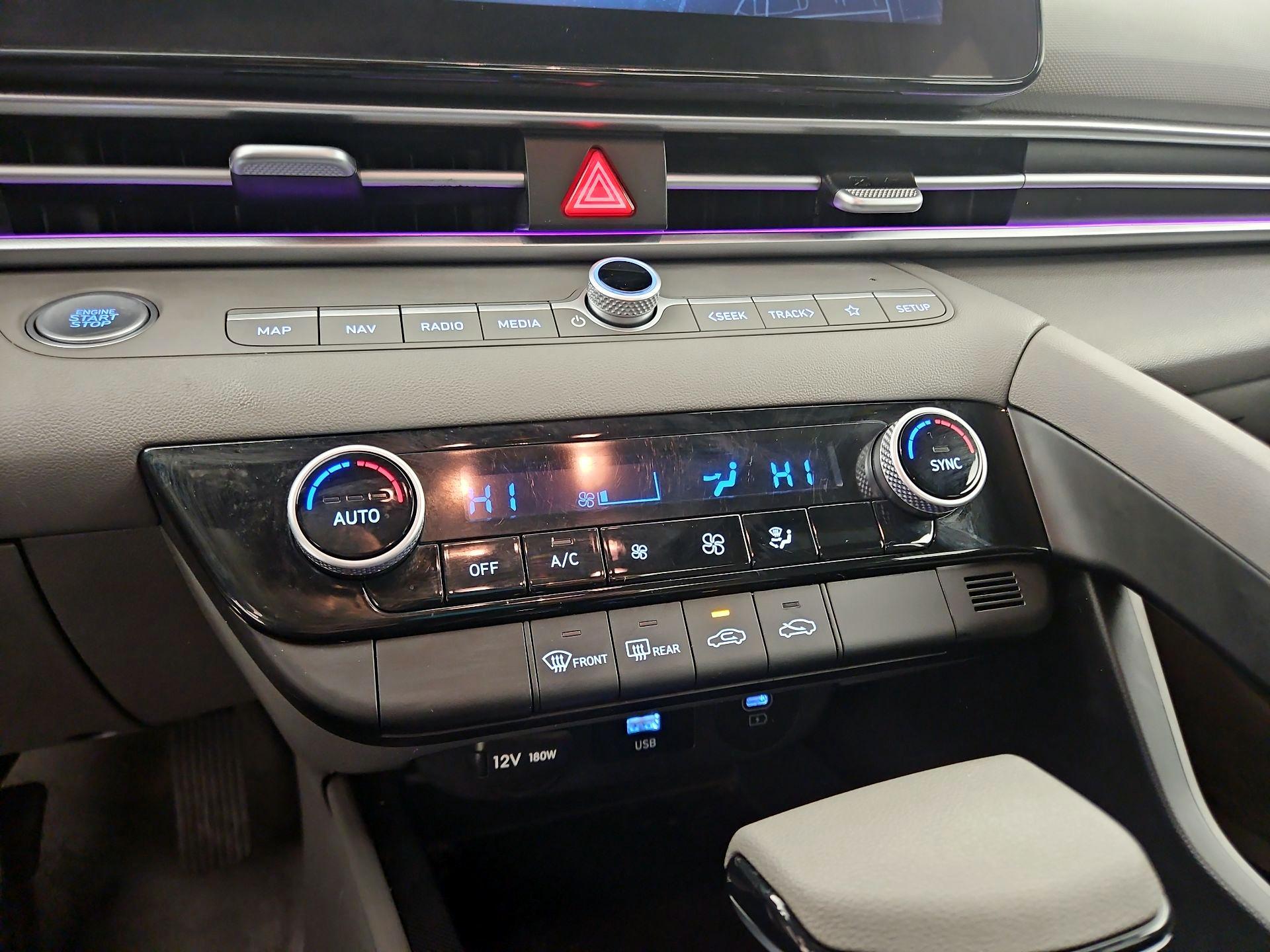 Thumbnail: 2024 Hyundai Elantra - 17