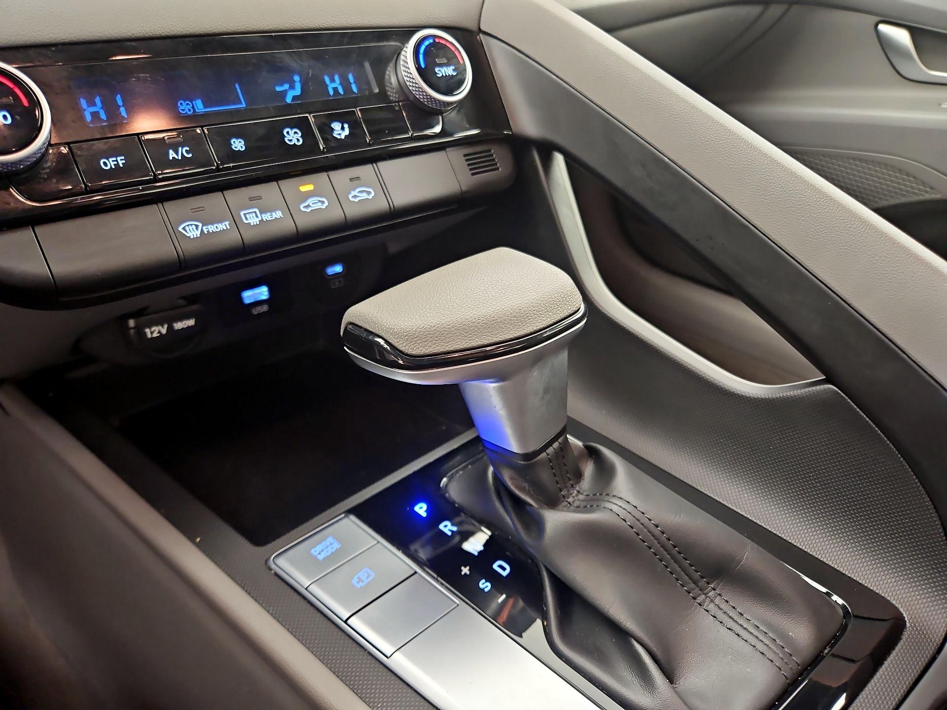 Thumbnail: 2024 Hyundai Elantra - 18