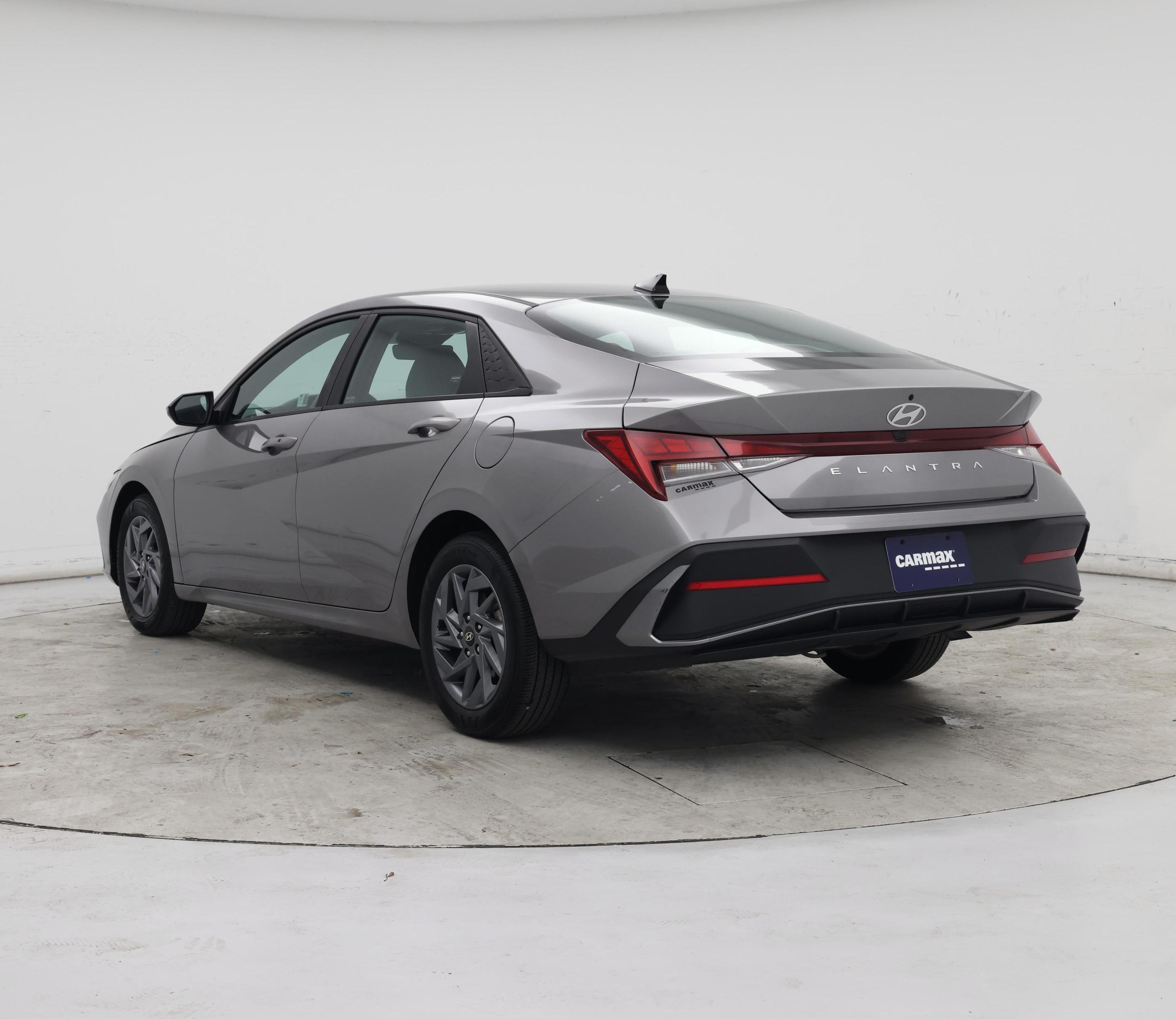 Thumbnail: 2024 Hyundai Elantra - 2