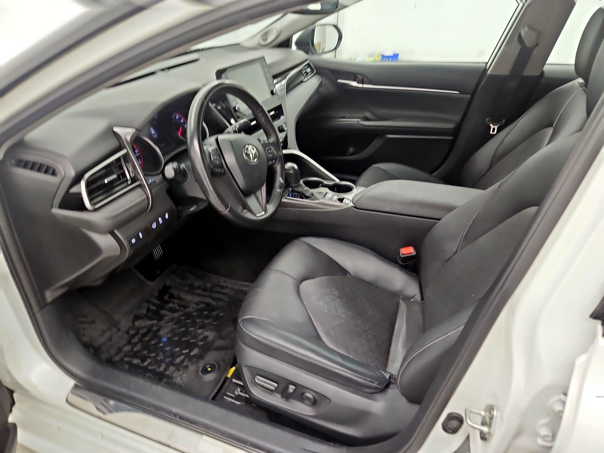 Thumbnail: 2023 Toyota Camry - 11