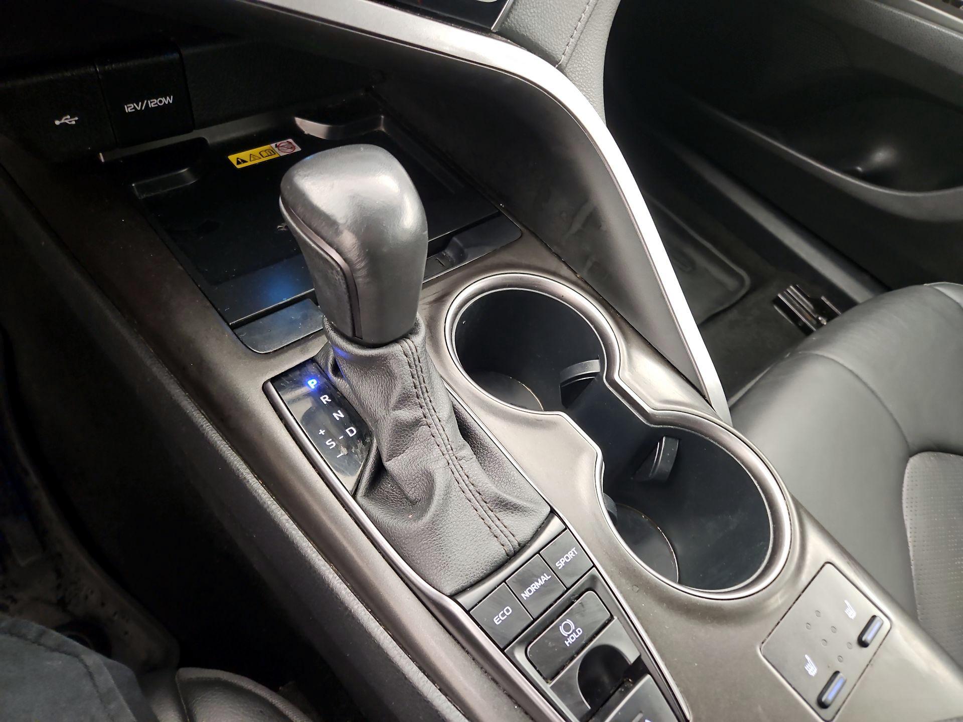 Thumbnail: 2023 Toyota Camry - 17