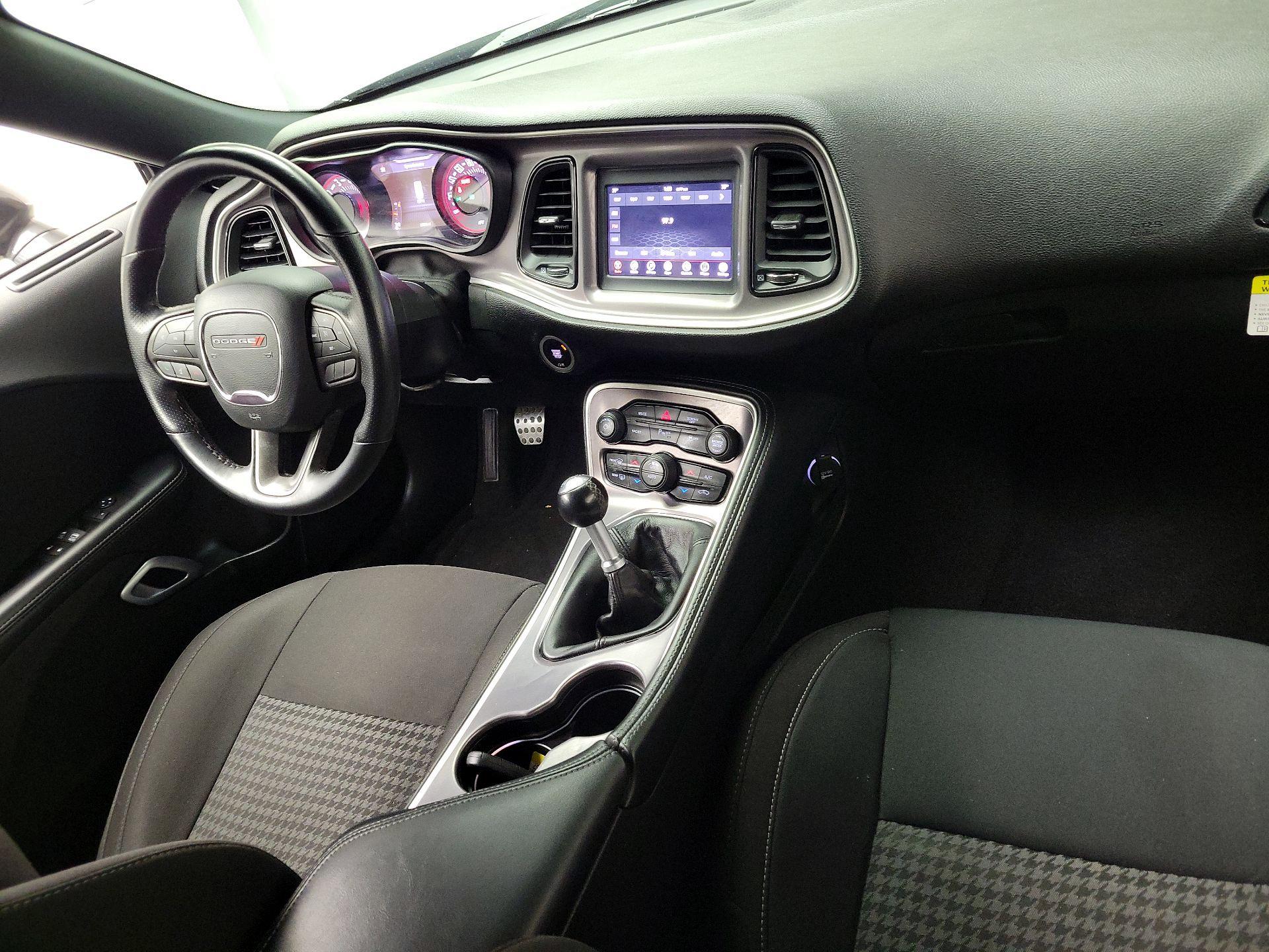 Thumbnail: 2022 Dodge Challenger - 9