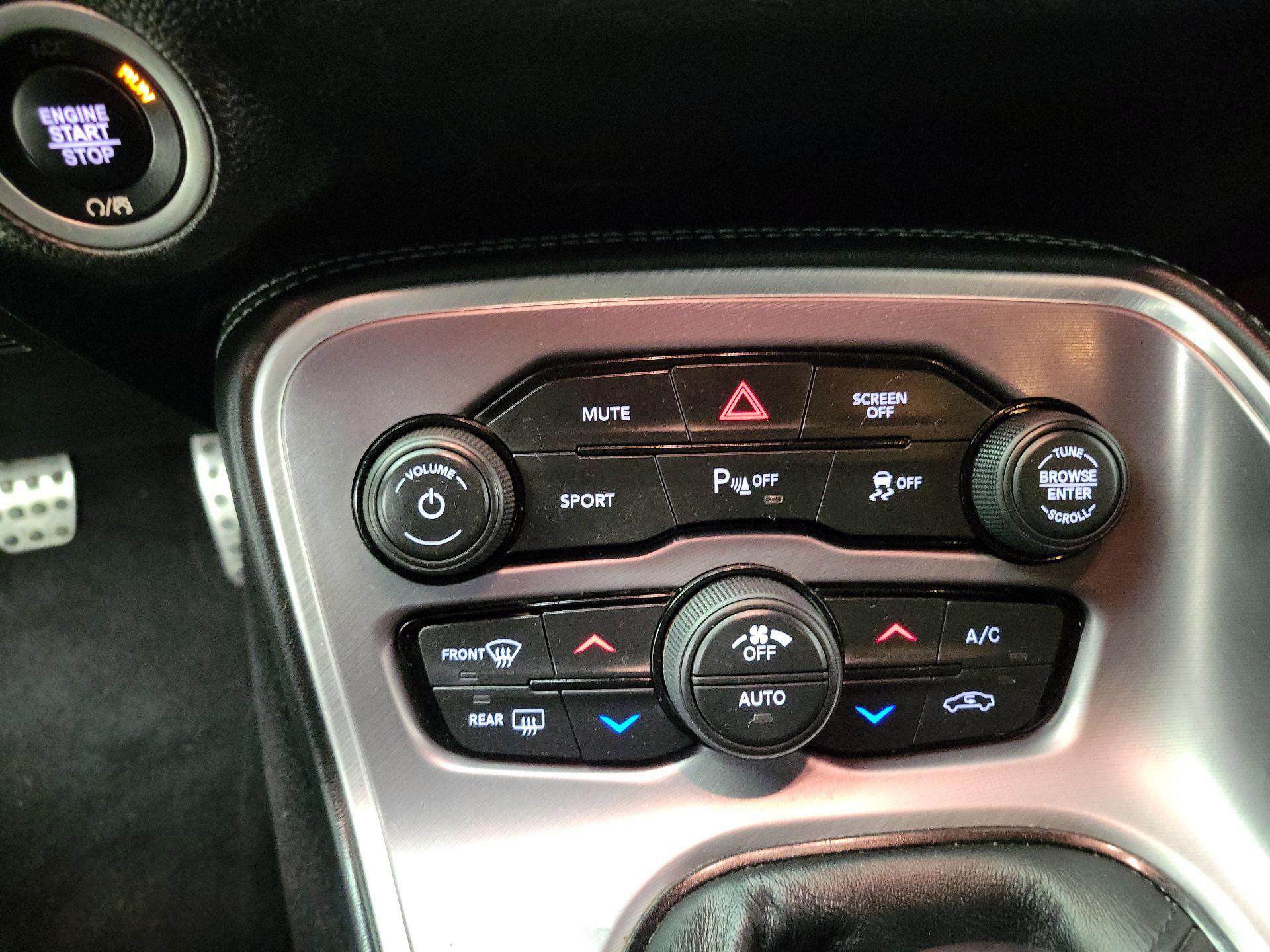 Thumbnail: 2022 Dodge Challenger - 16