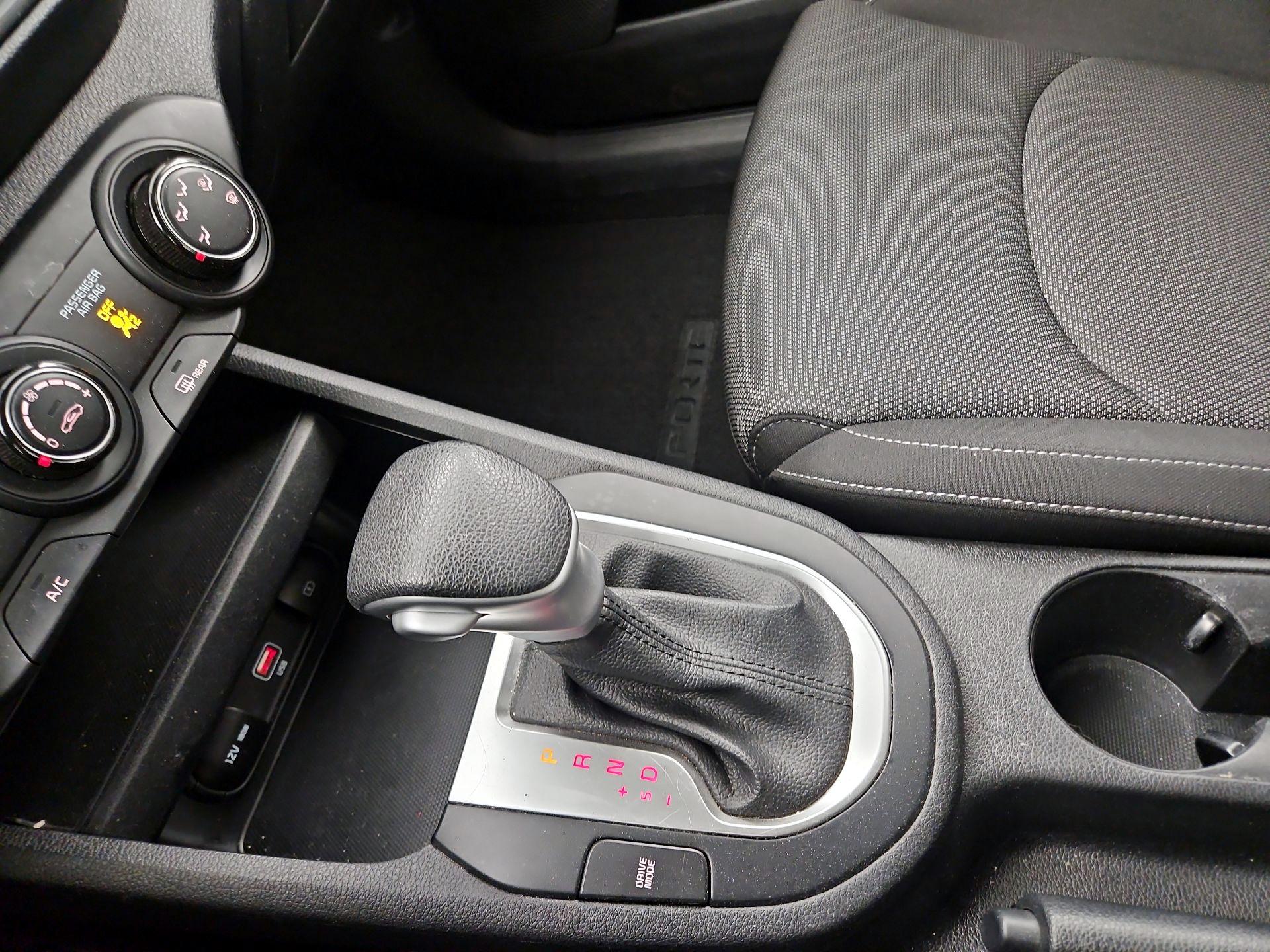 Thumbnail: 2024 Kia Forte - 17