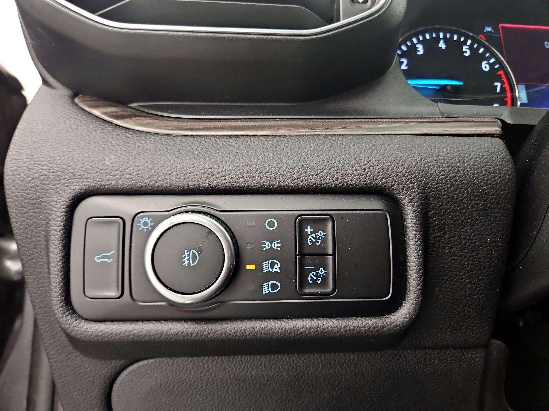 Thumbnail: 2023 Ford Explorer - 13