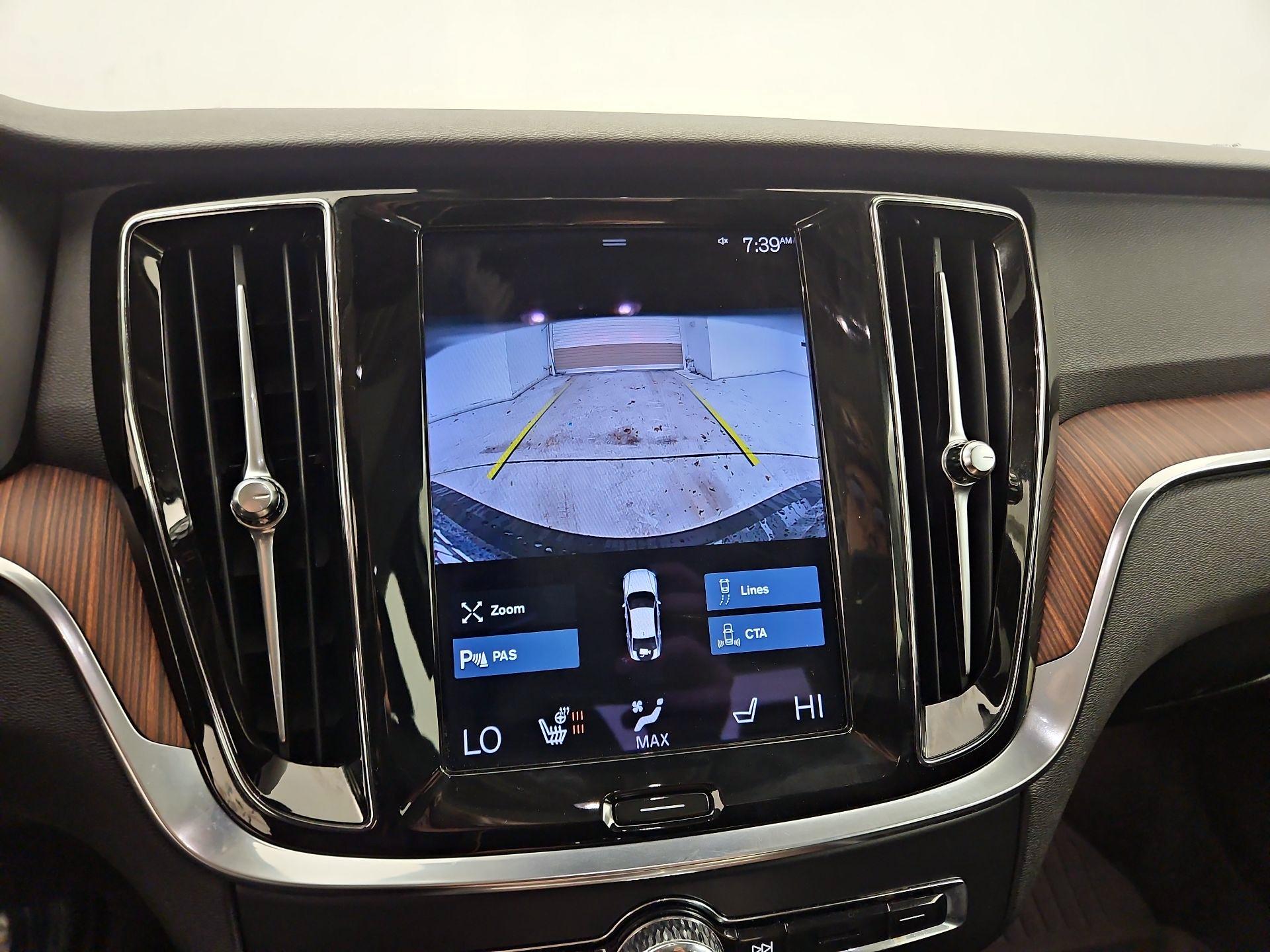 Thumbnail: 2021 Volvo S60 - 15