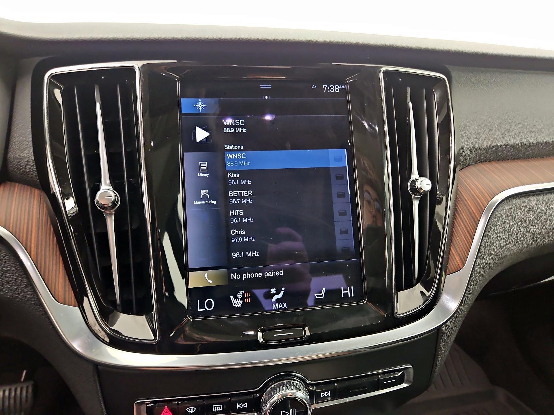 Thumbnail: 2021 Volvo S60 - 16