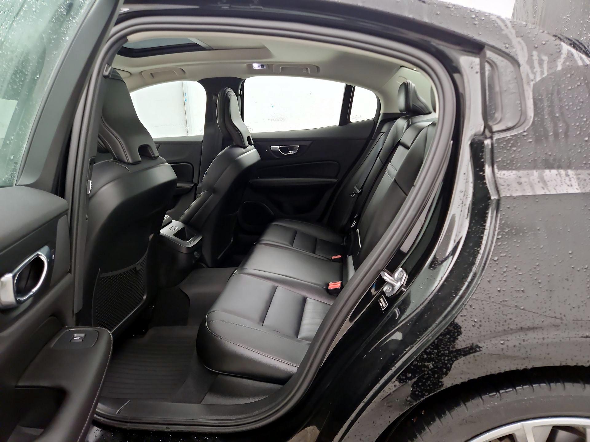 Thumbnail: 2021 Volvo S60 - 20