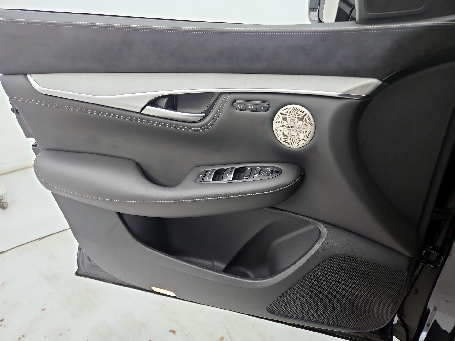 Thumbnail: 2022 INFINITI QX50 - 12