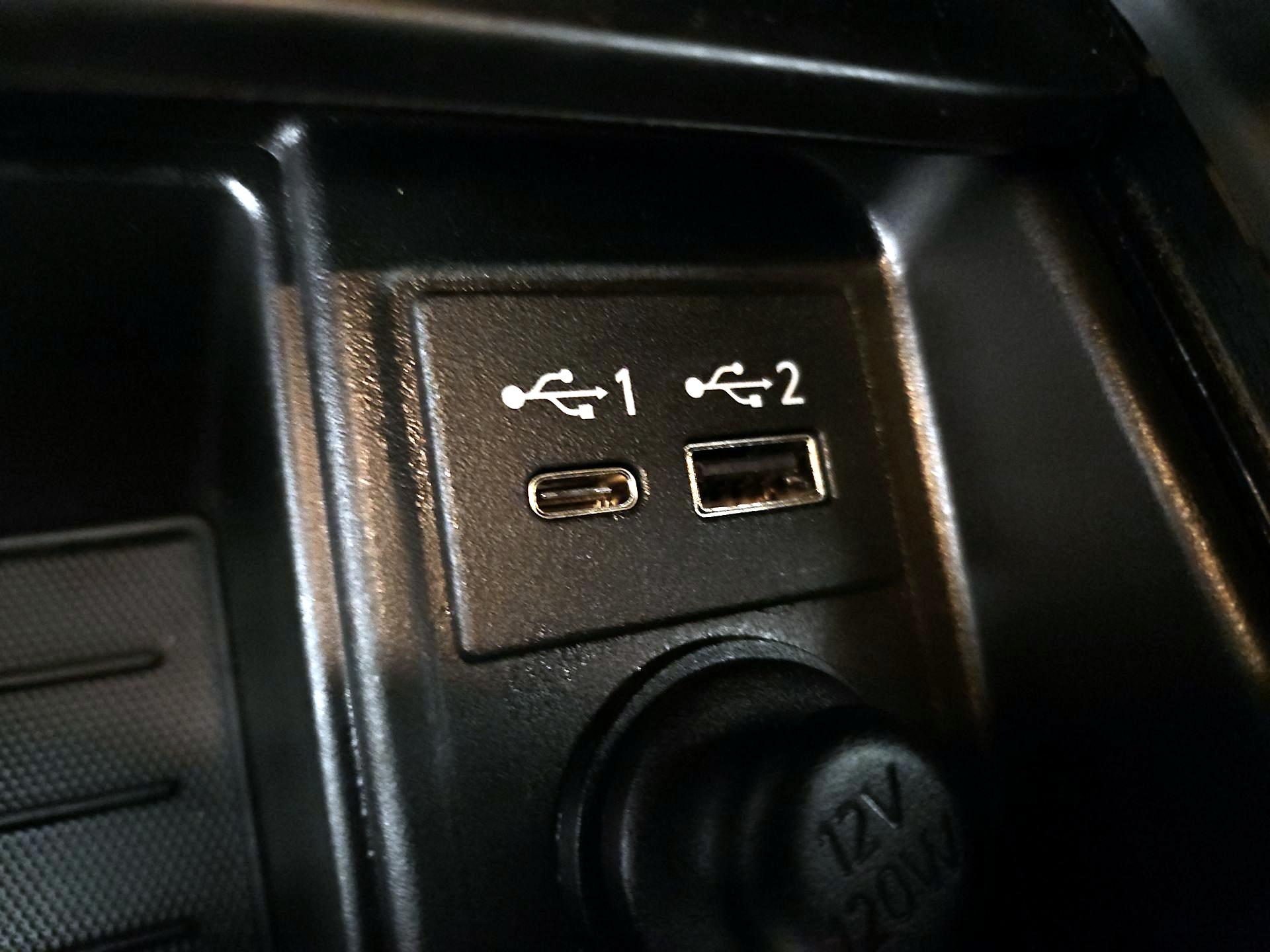 Thumbnail: 2022 INFINITI QX50 - 19