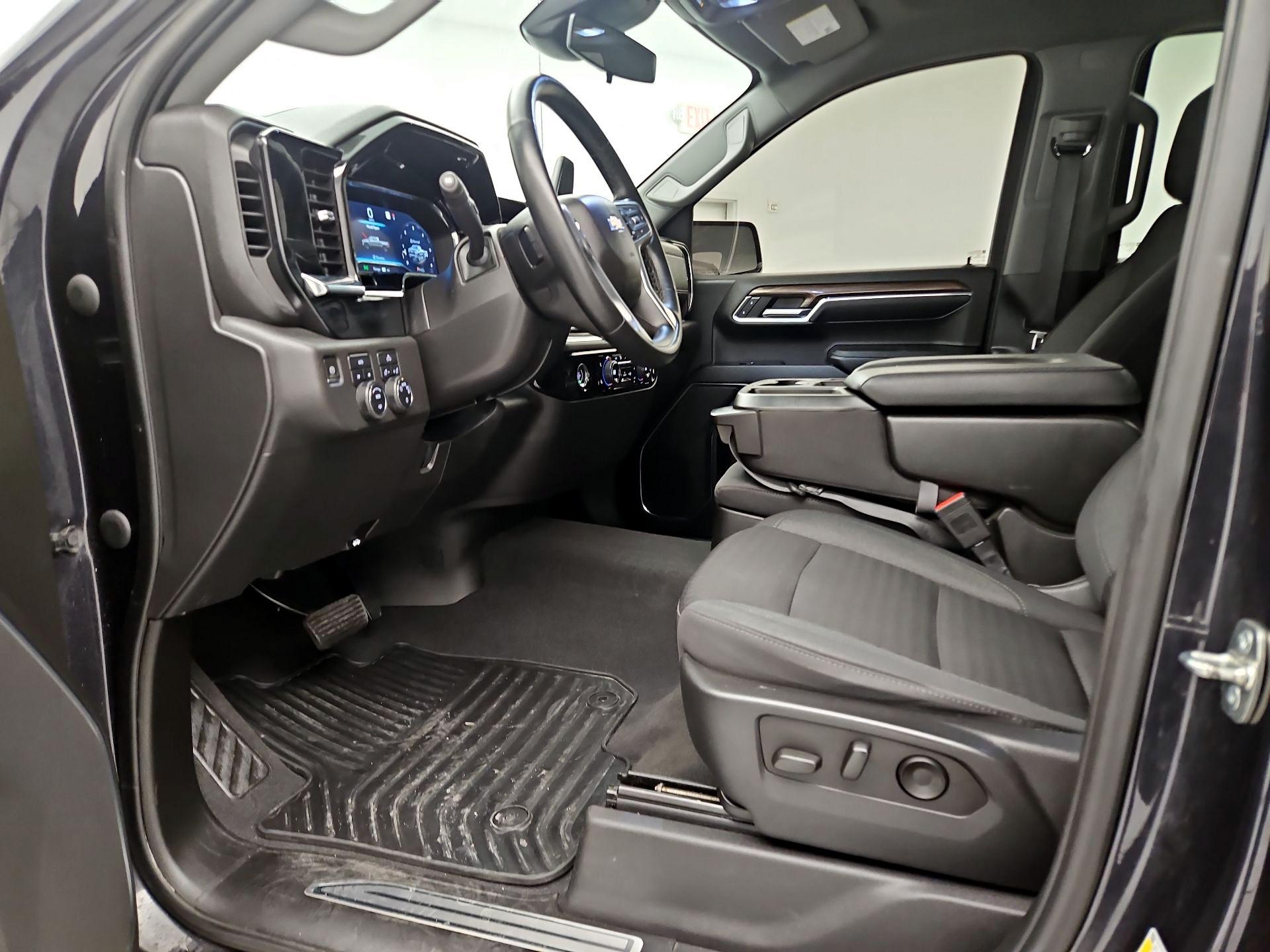 Thumbnail: 2023 Chevrolet Silverado 1500 - 11