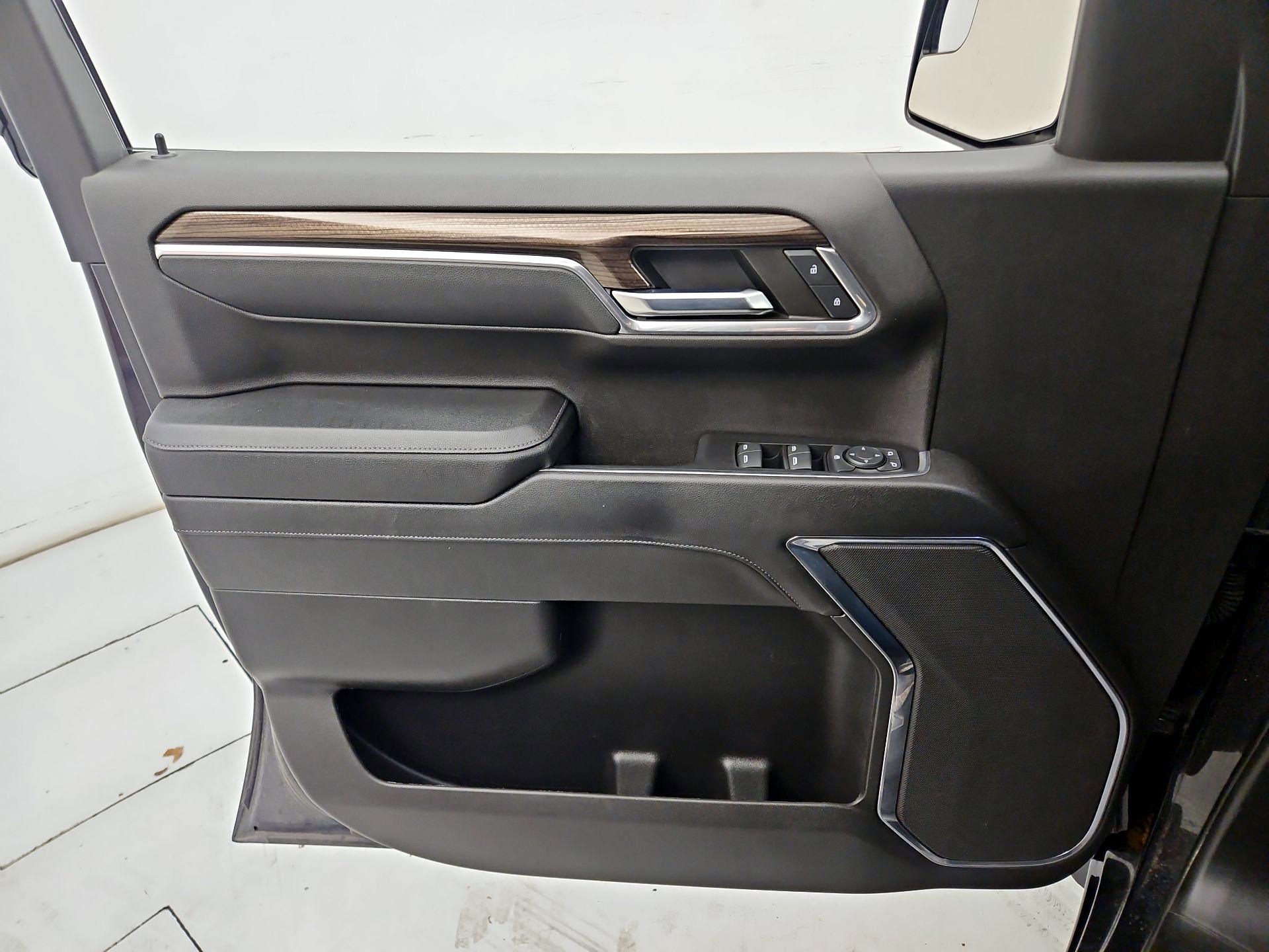 Thumbnail: 2023 Chevrolet Silverado 1500 - 12