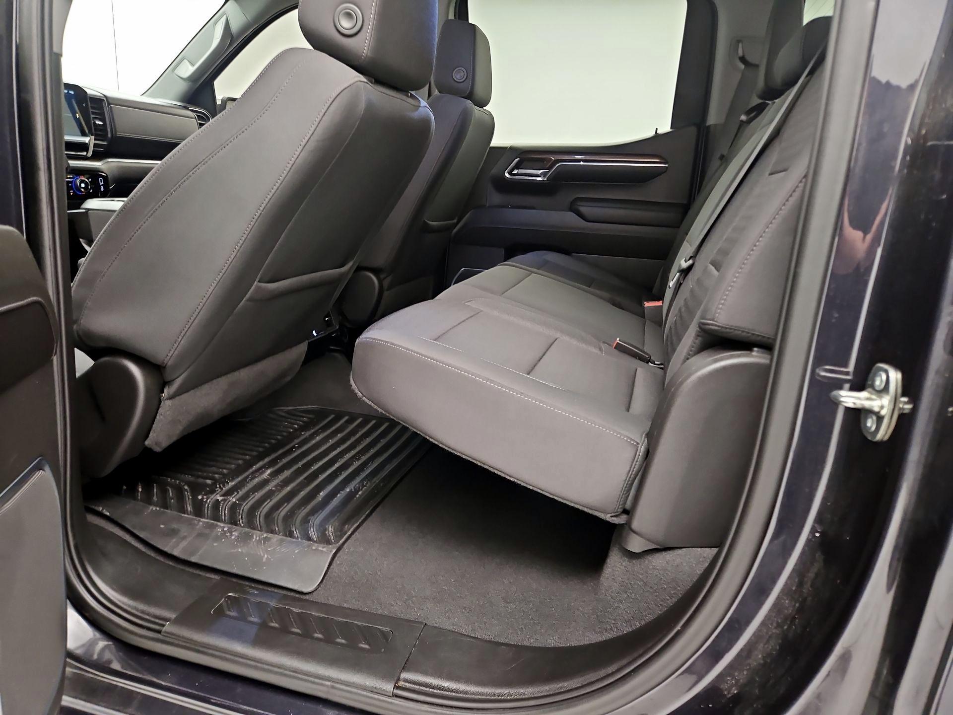 Thumbnail: 2023 Chevrolet Silverado 1500 - 20