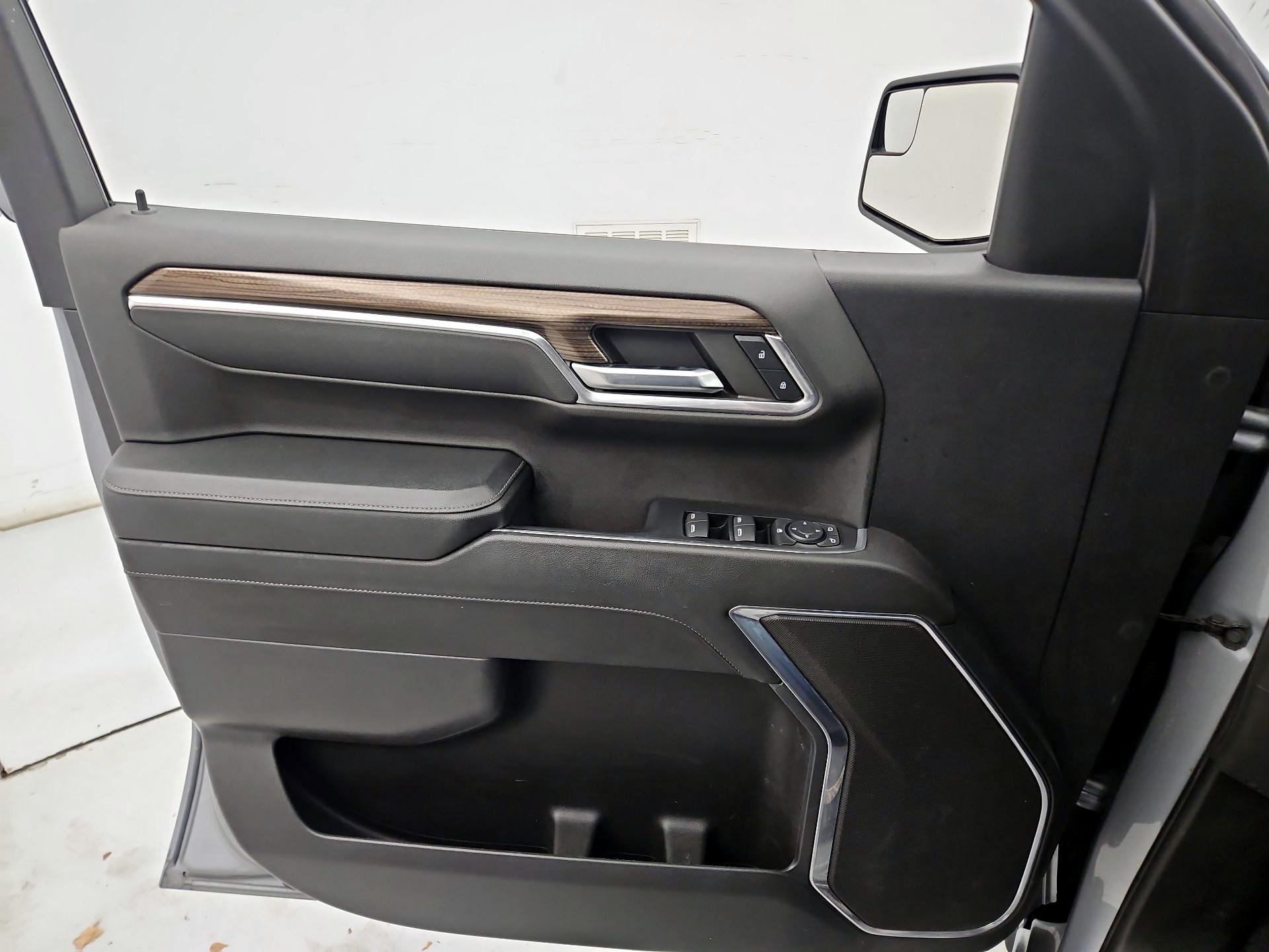 Thumbnail: 2023 Chevrolet Silverado 1500 - 12