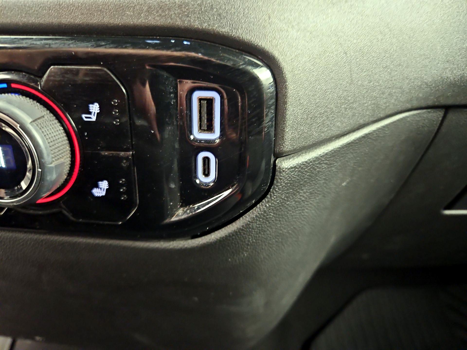 Thumbnail: 2023 Chevrolet Silverado 1500 - 19