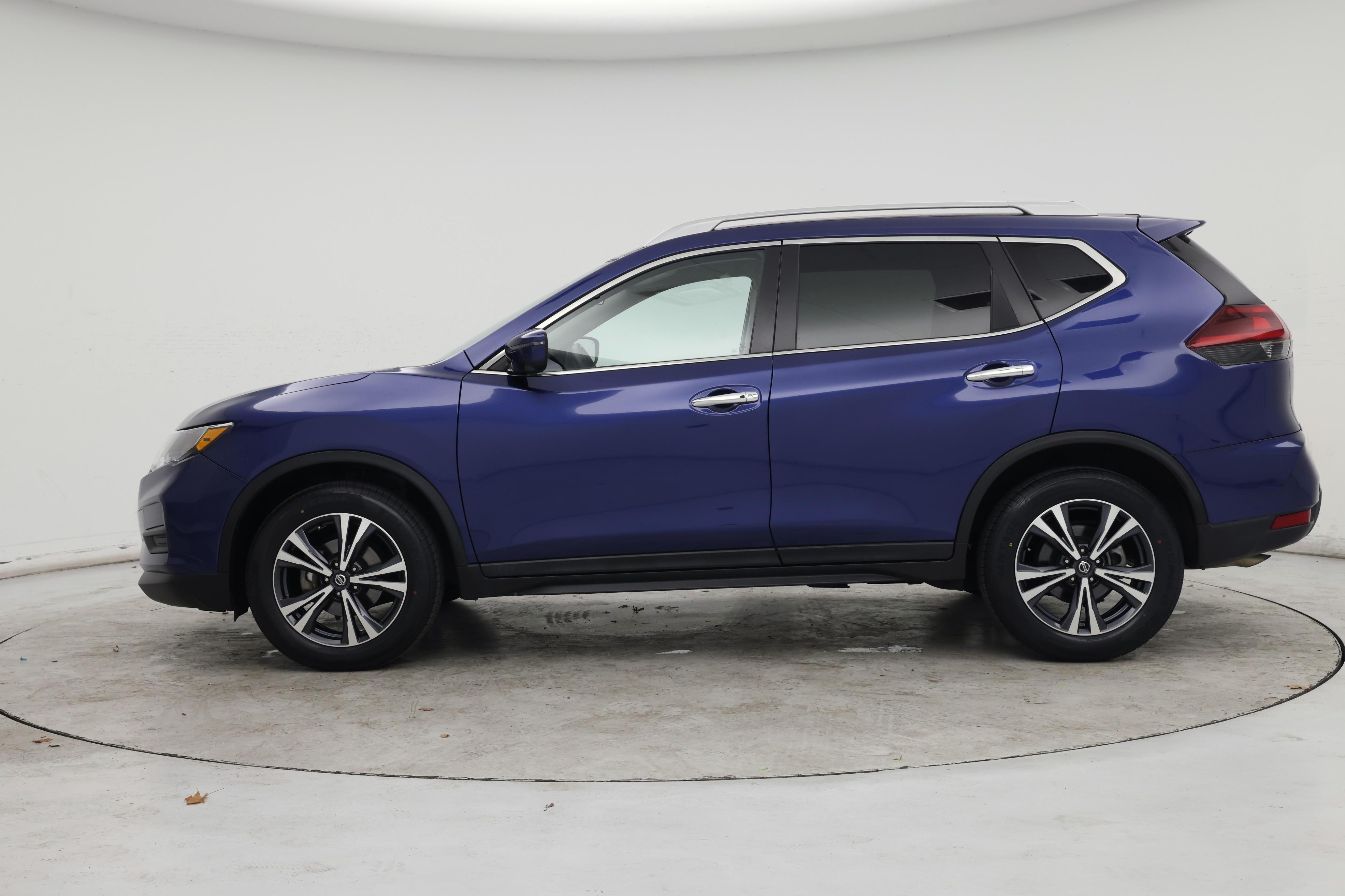 Thumbnail: 2020 Nissan Rogue - 3