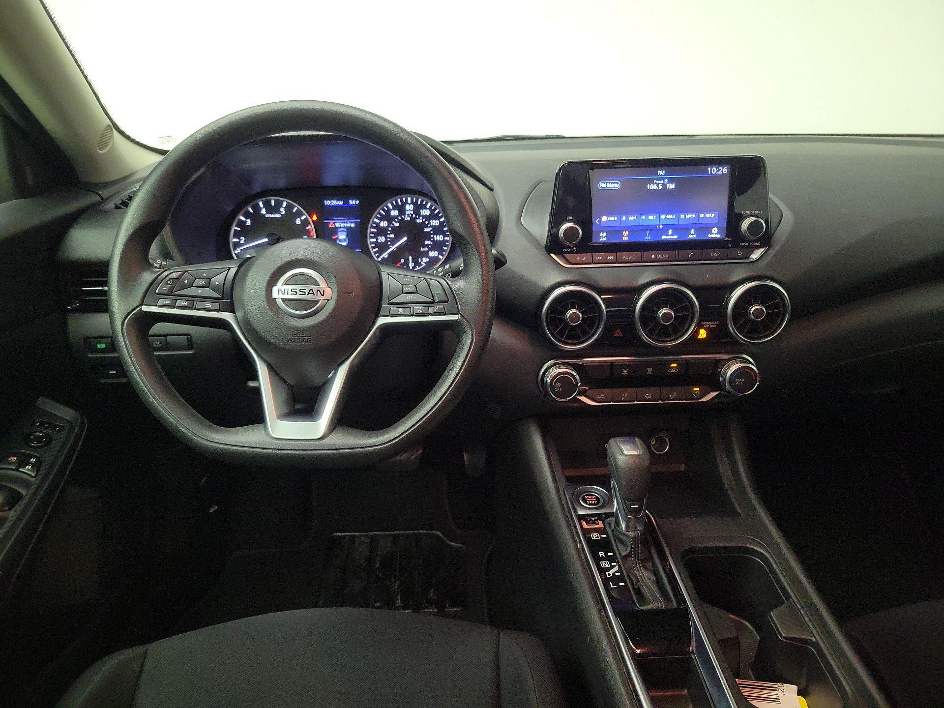 Thumbnail: 2020 Nissan Sentra - 10