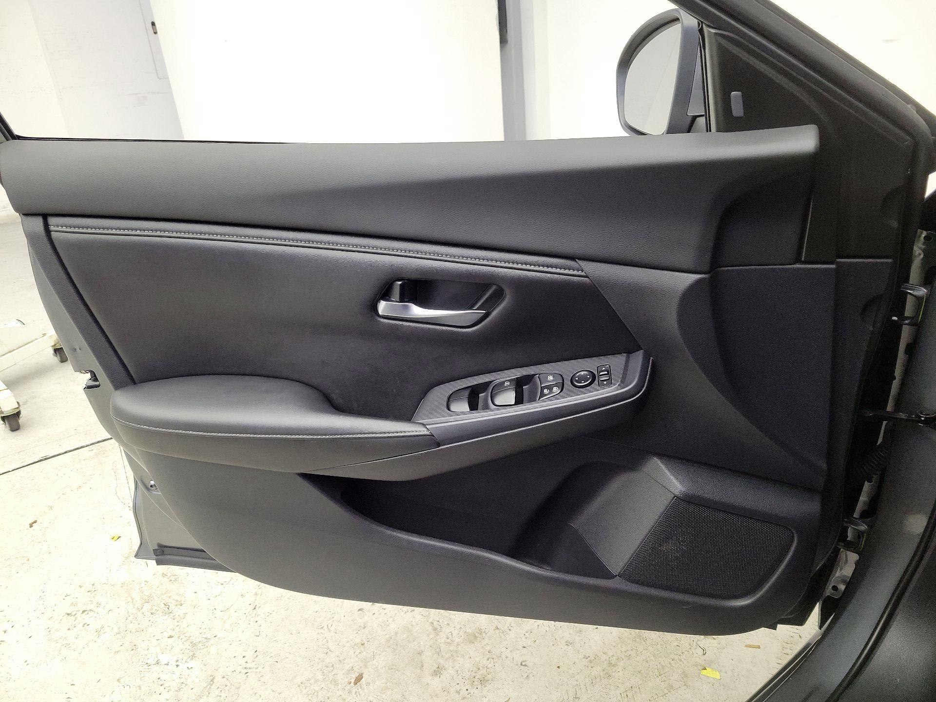 Thumbnail: 2020 Nissan Sentra - 12