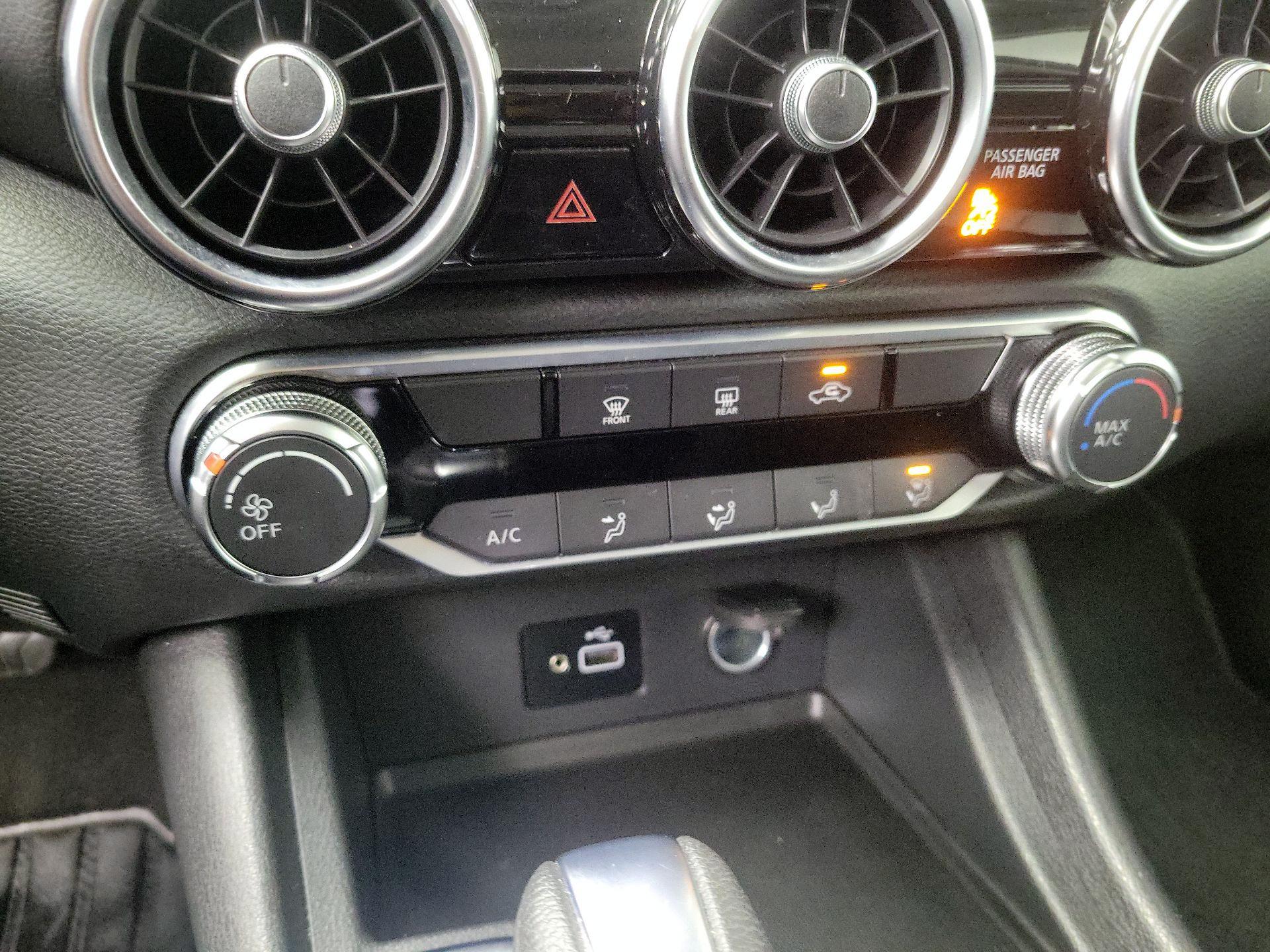 Thumbnail: 2020 Nissan Sentra - 16