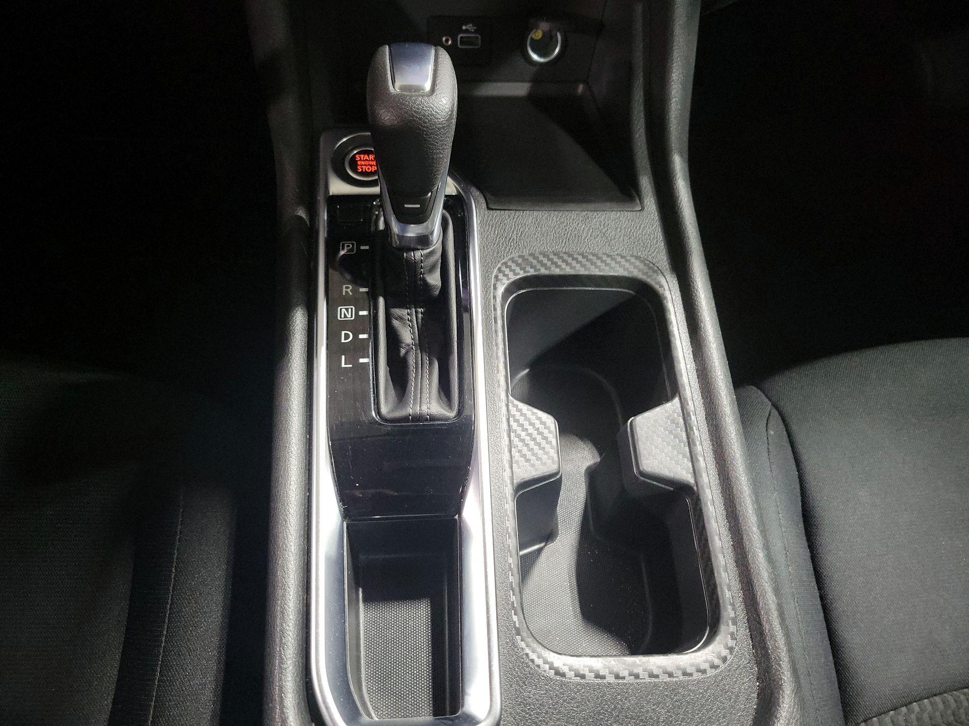 Thumbnail: 2020 Nissan Sentra - 17