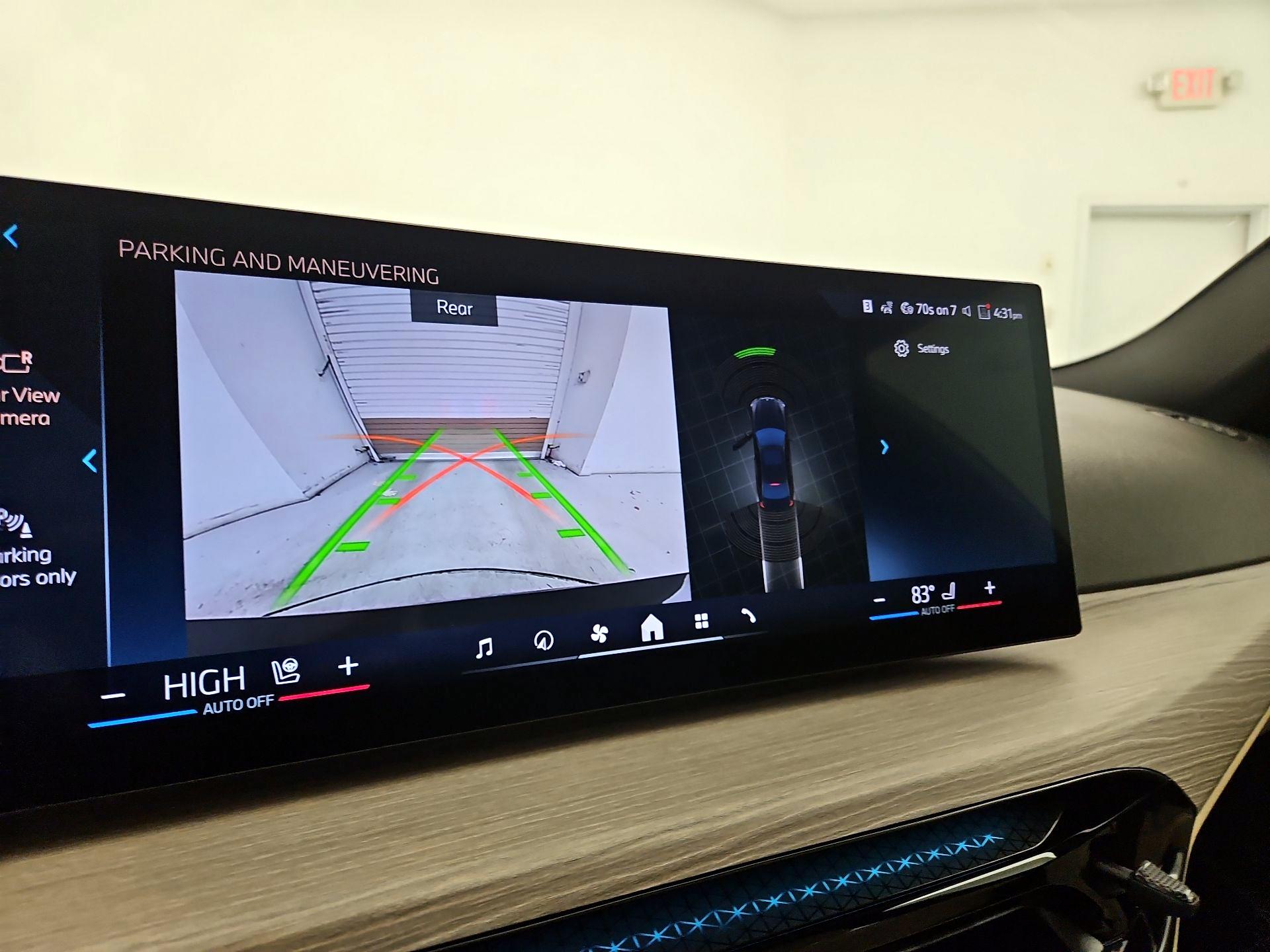 Thumbnail: 2025 BMW 3 Series - 14