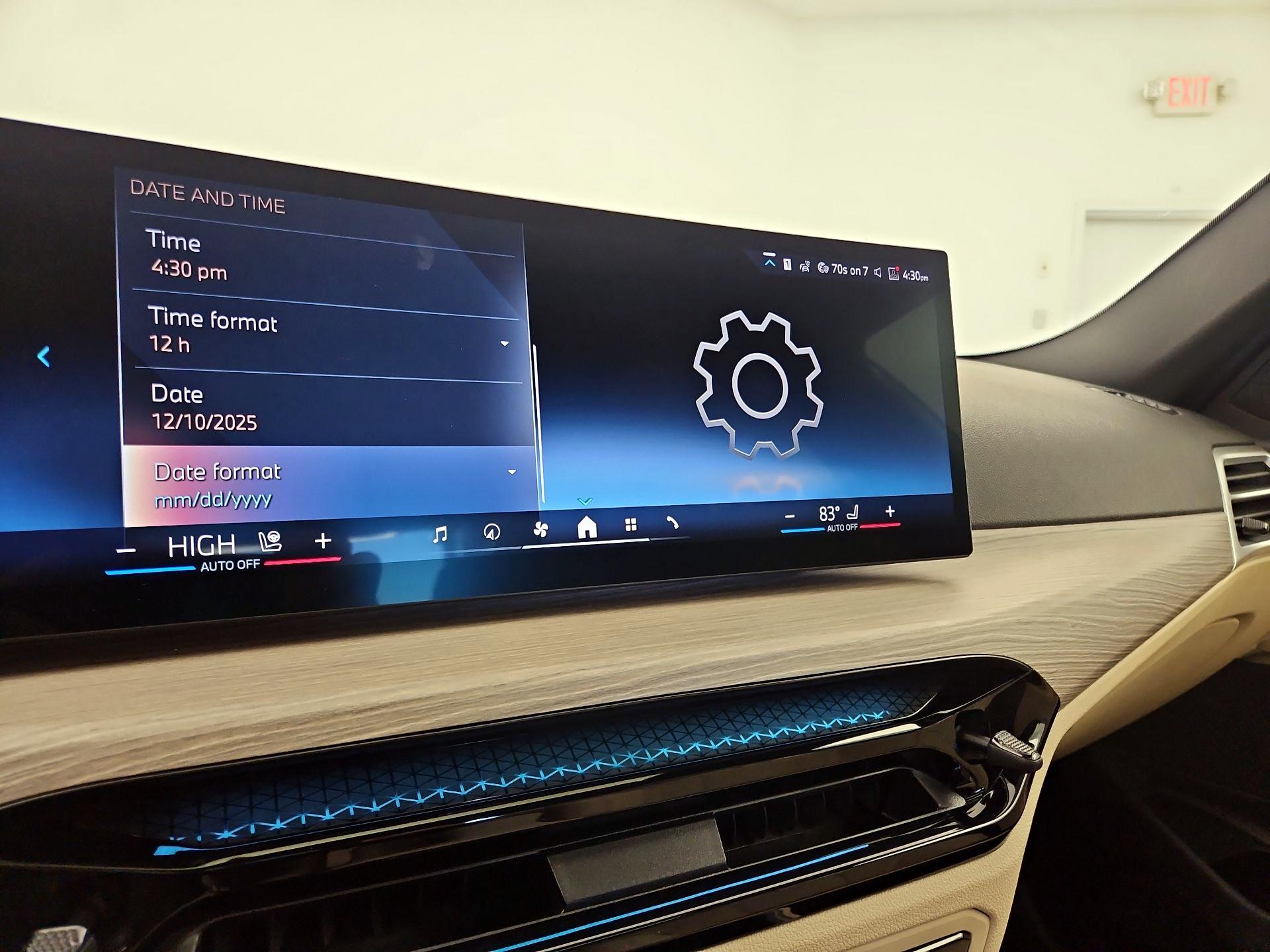 Thumbnail: 2025 BMW 3 Series - 15