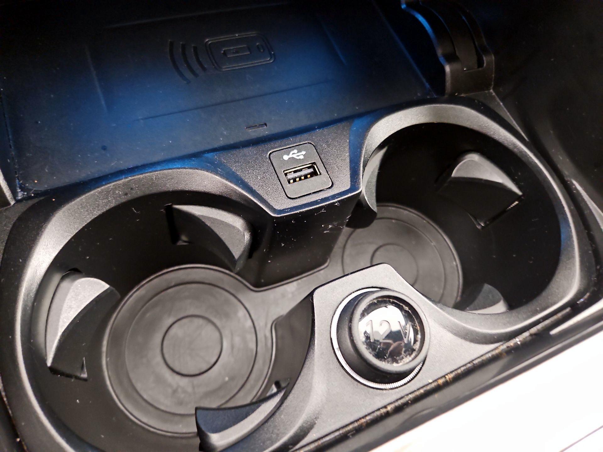 Thumbnail: 2025 BMW 3 Series - 18