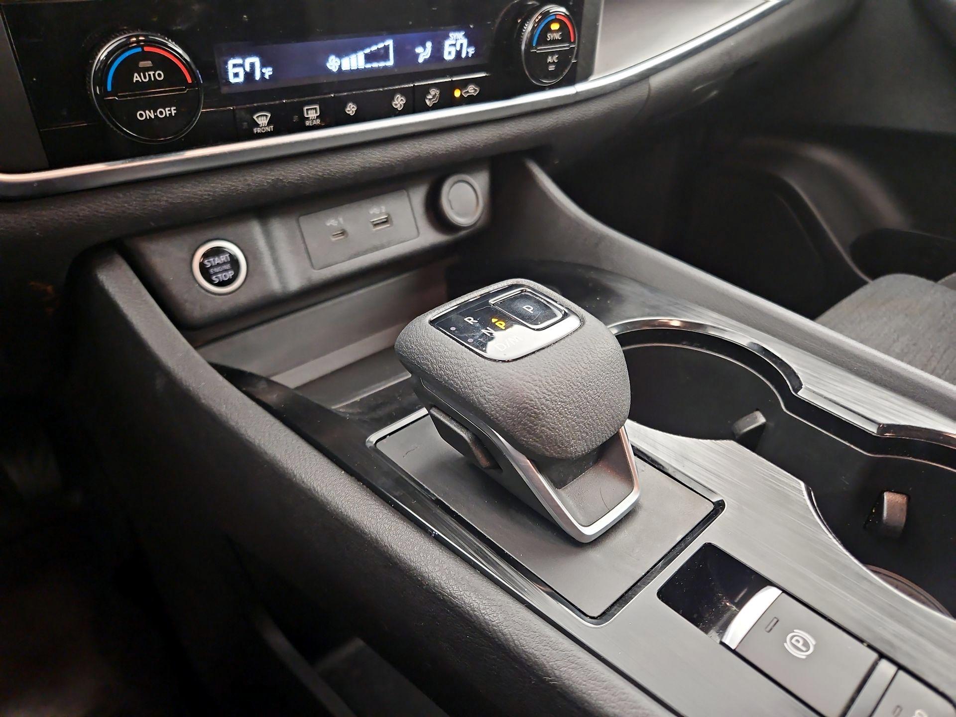 Thumbnail: 2023 Nissan Rogue - 17