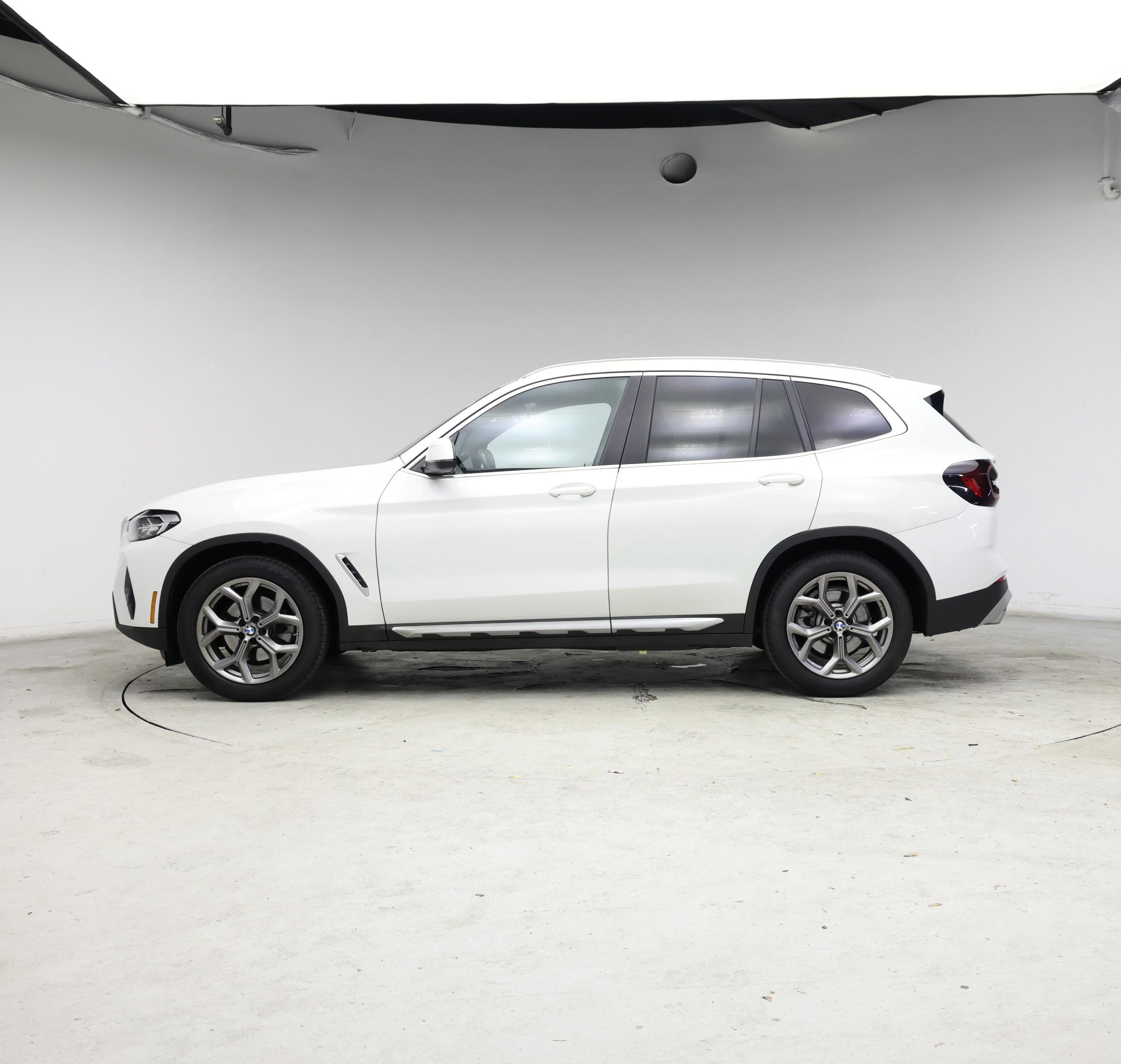 Thumbnail: 2023 BMW X3 - 3