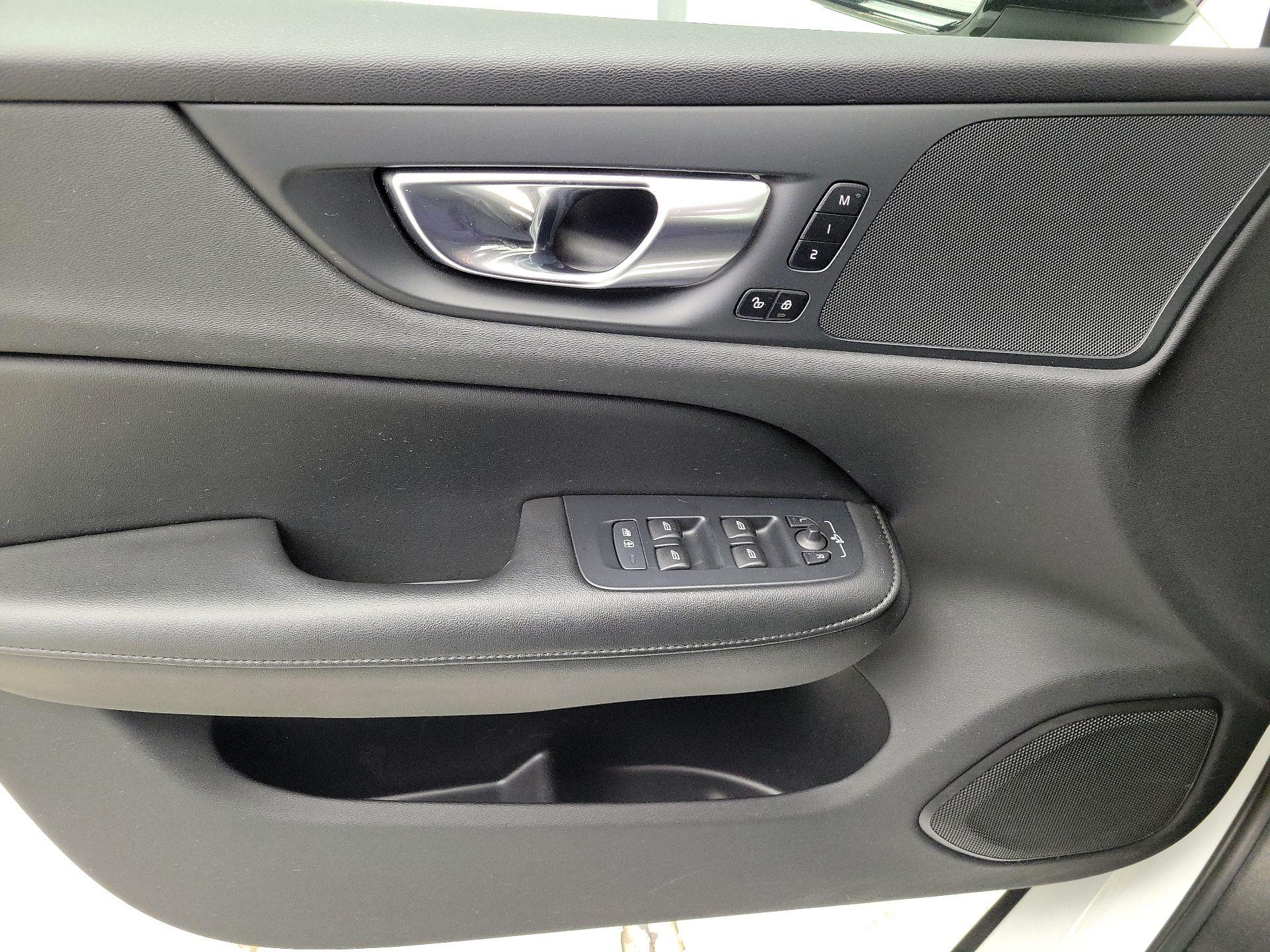 Thumbnail: 2024 Volvo S60 - 12