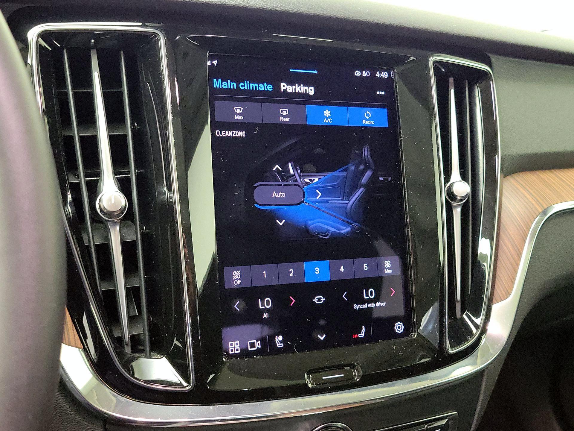 Thumbnail: 2024 Volvo S60 - 16