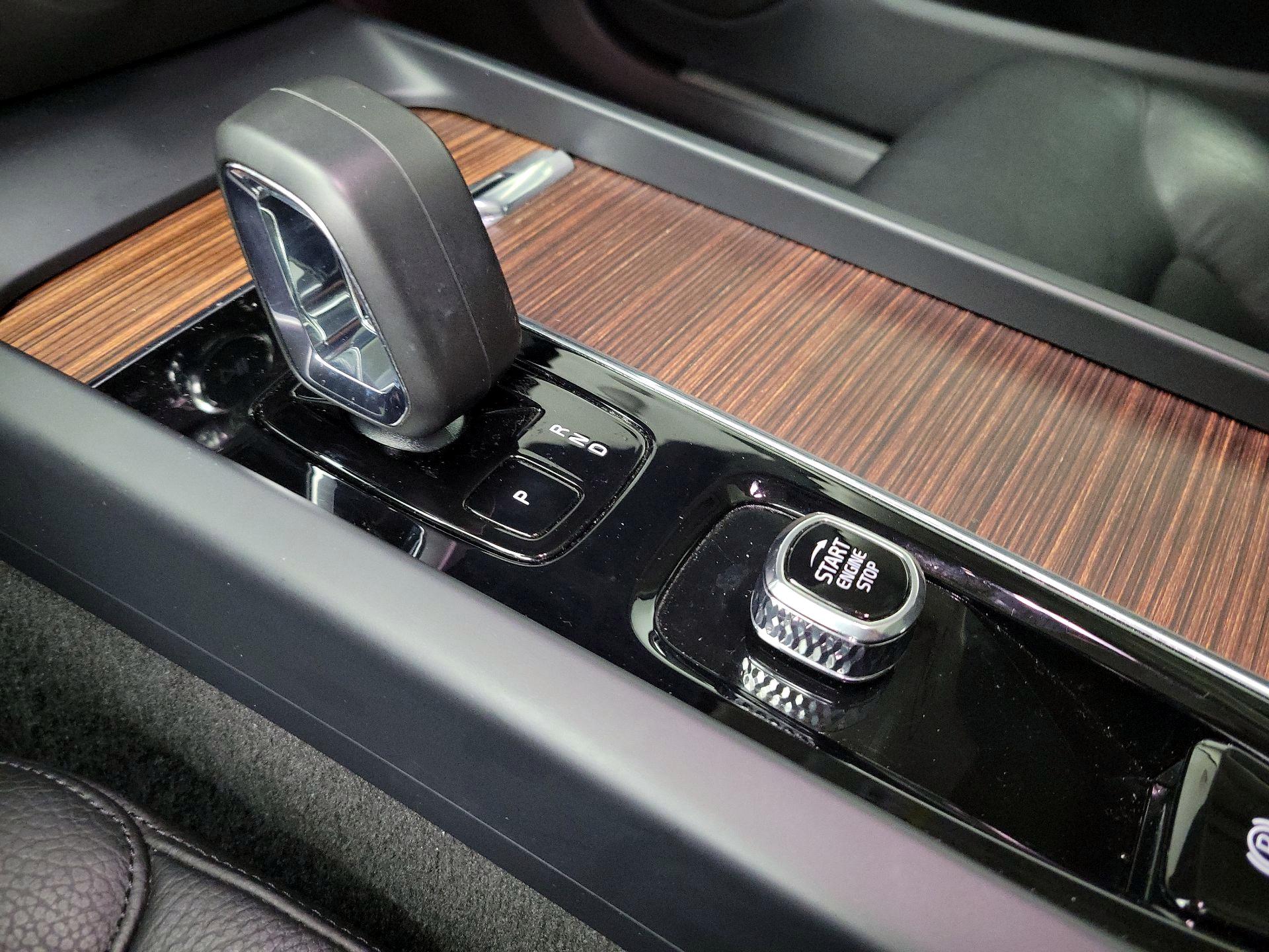 Thumbnail: 2024 Volvo S60 - 17