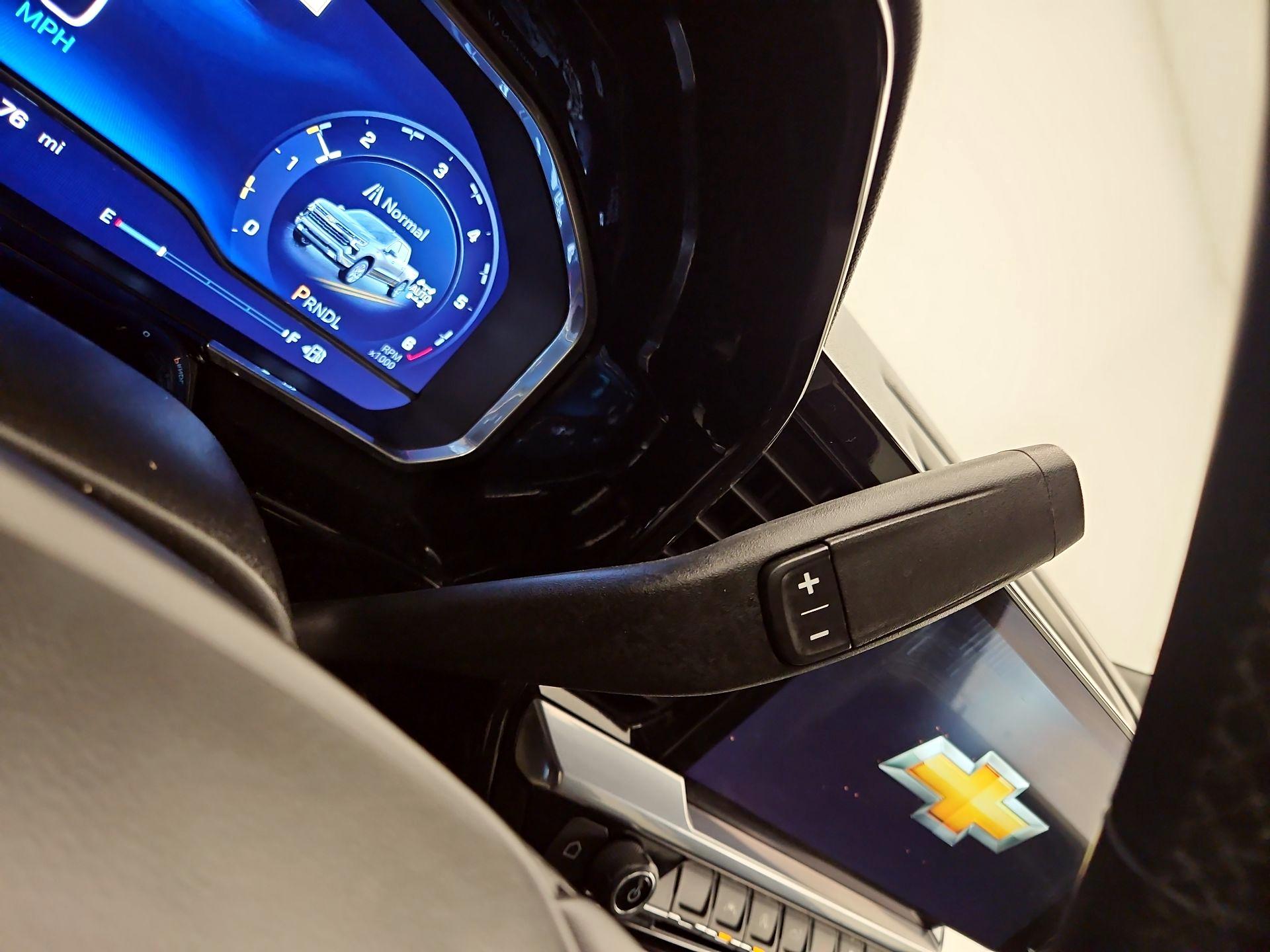 Thumbnail: 2023 Chevrolet Silverado 1500 - 17