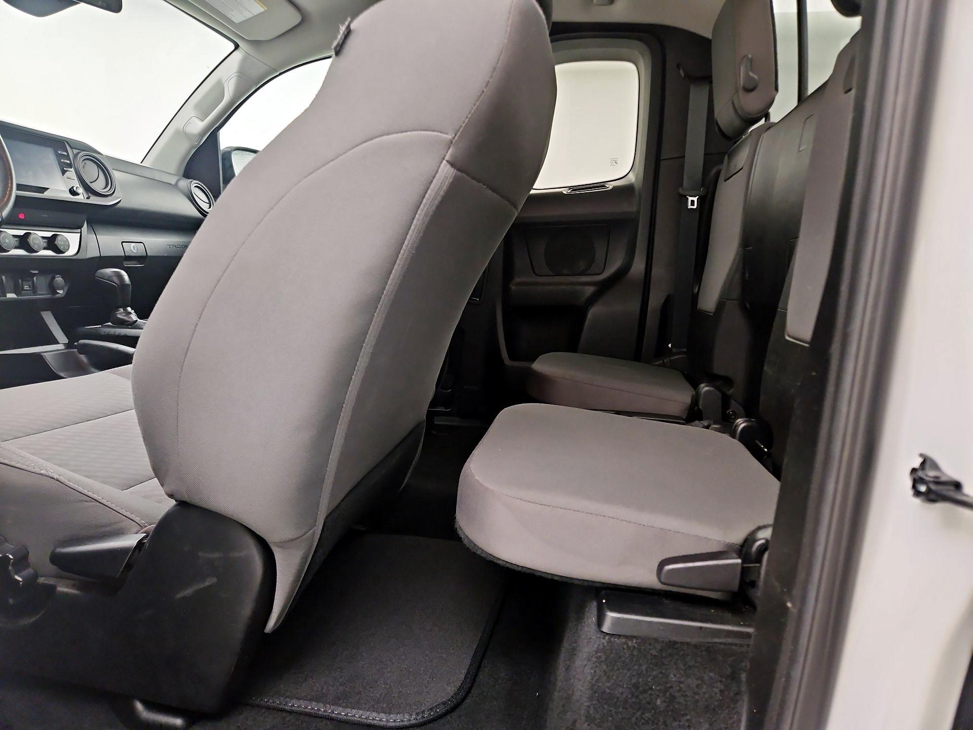 Thumbnail: 2023 Toyota Tacoma - 19