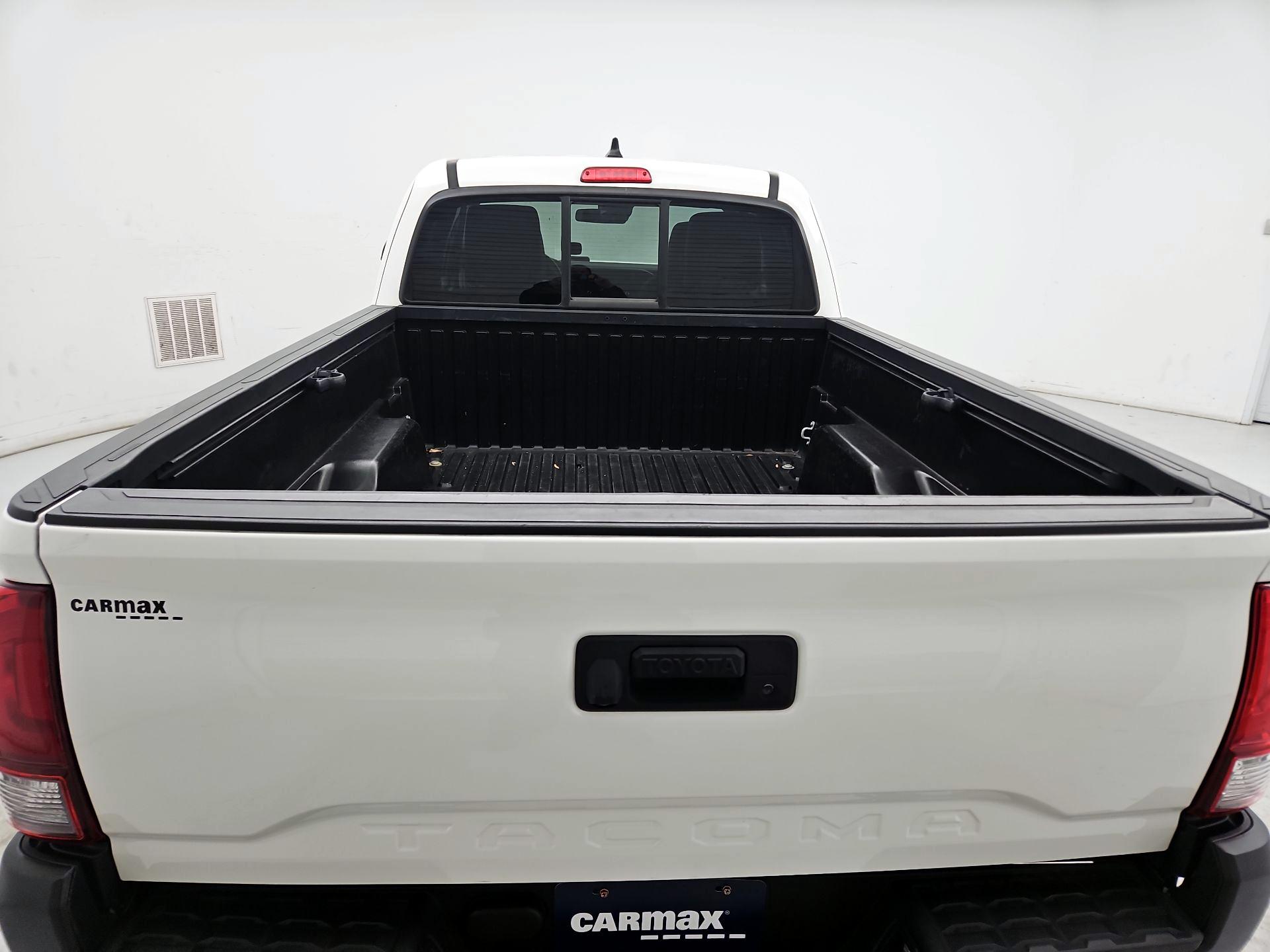 Thumbnail: 2023 Toyota Tacoma - 20