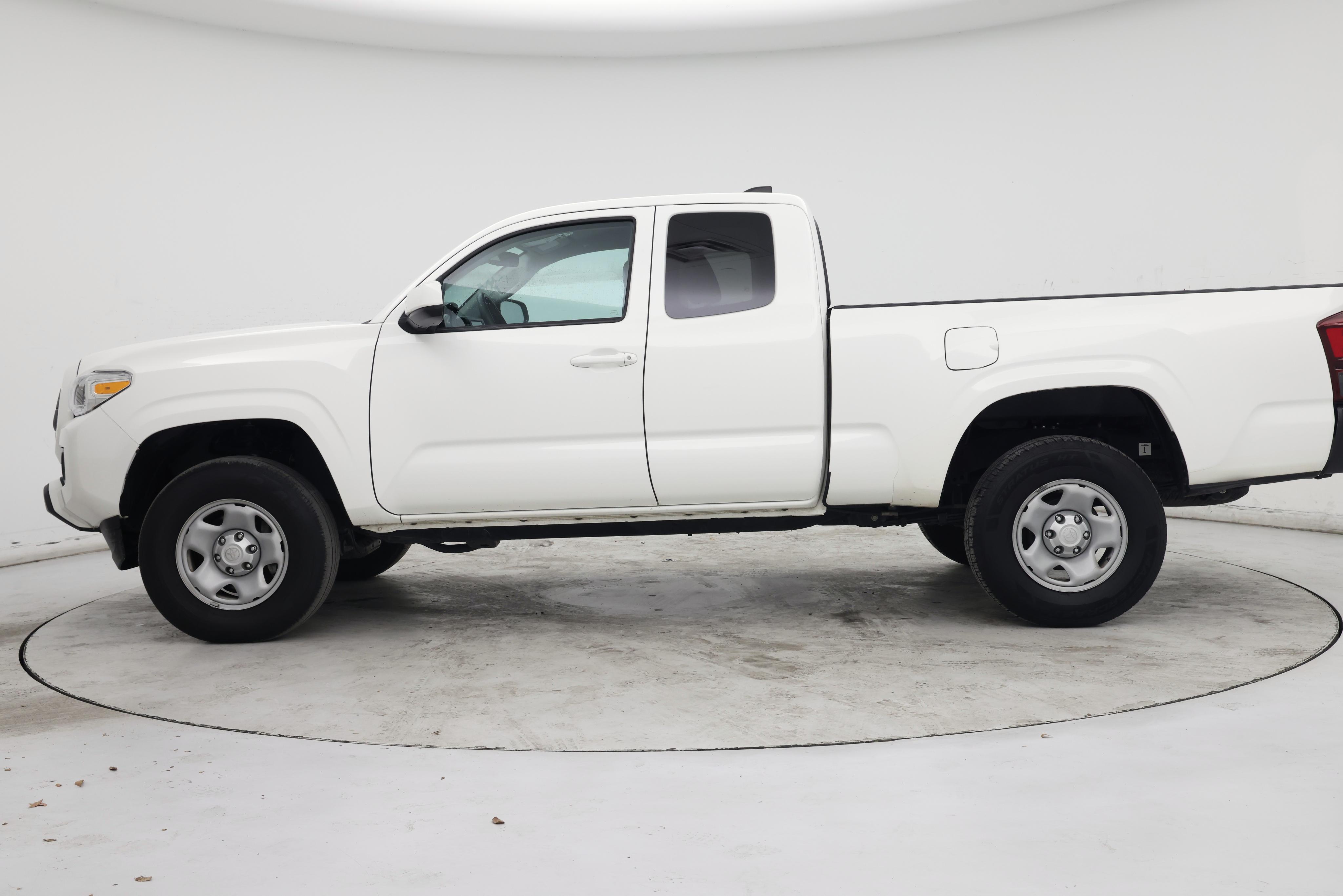 Thumbnail: 2023 Toyota Tacoma - 3