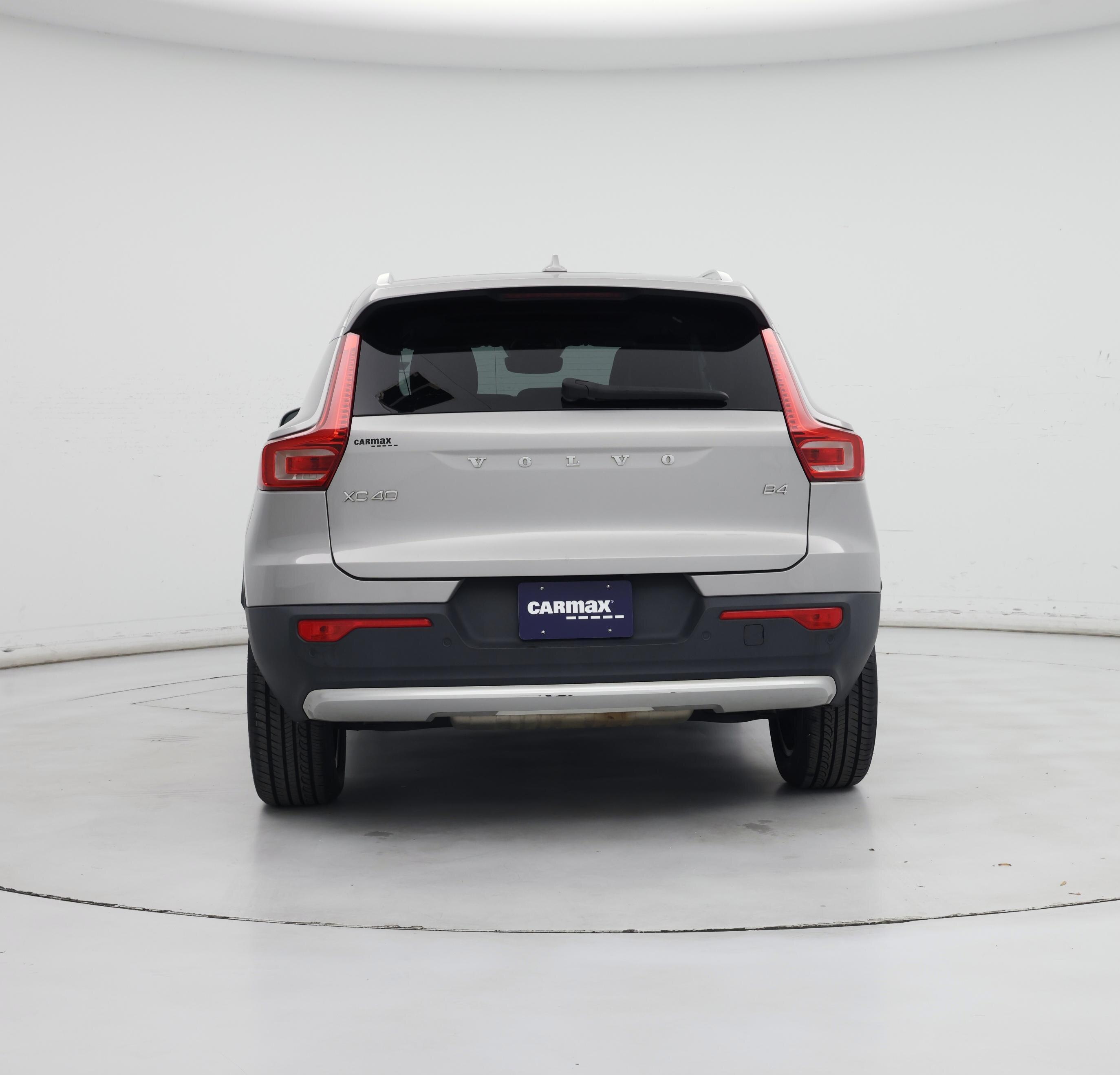 Thumbnail: 2023 Volvo XC40 - 6