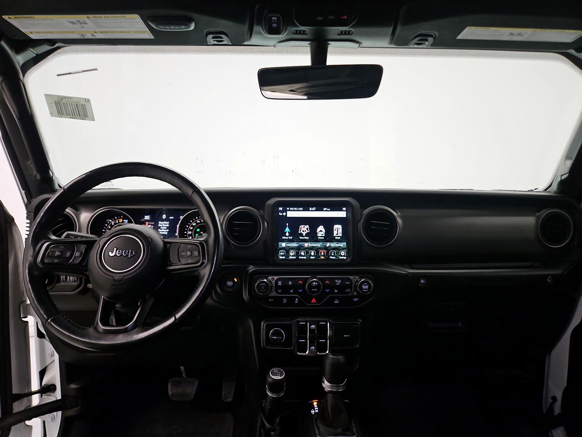 Thumbnail: 2022 Jeep Wrangler - 9