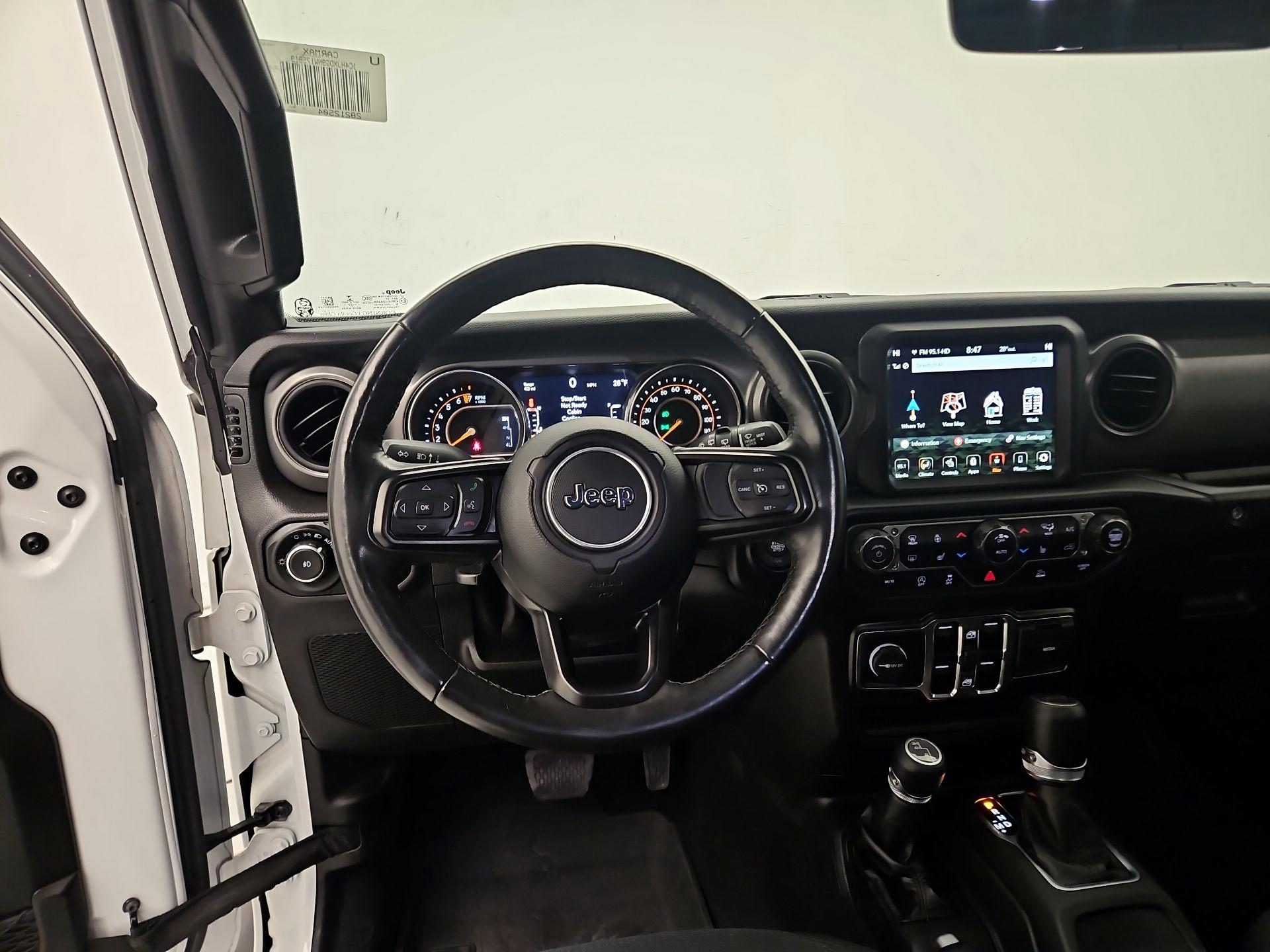 Thumbnail: 2022 Jeep Wrangler - 10