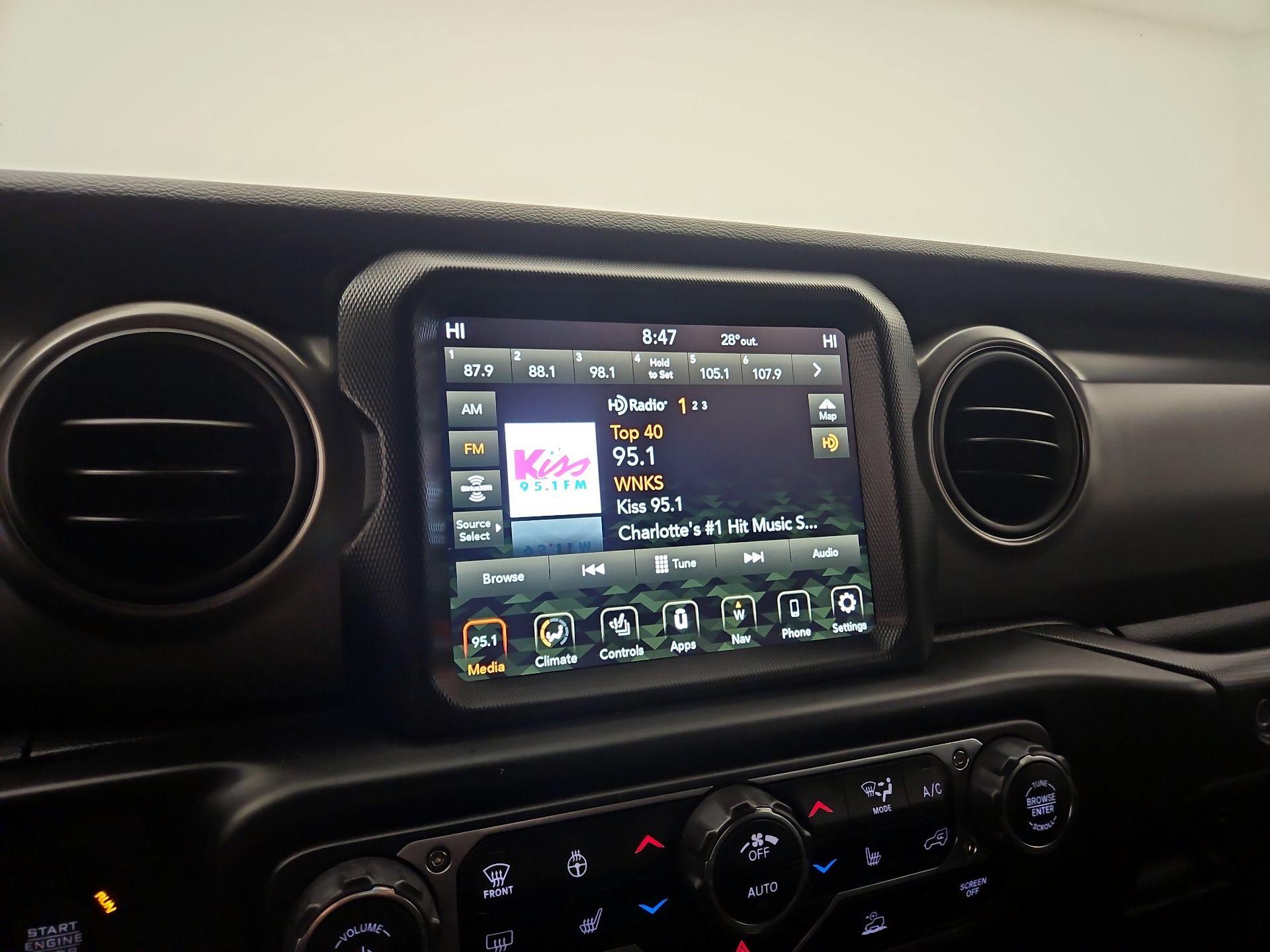 Thumbnail: 2022 Jeep Wrangler - 16