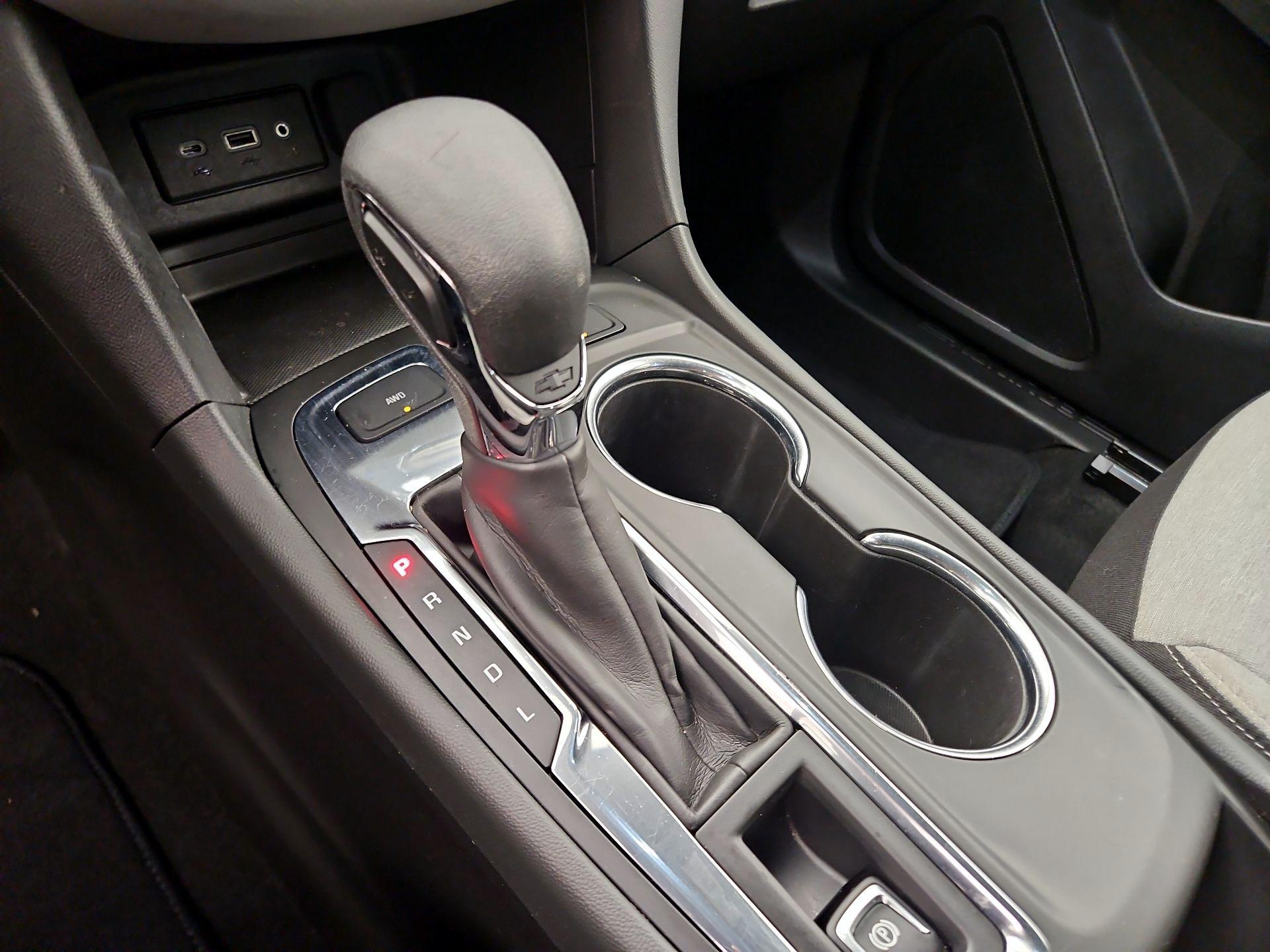 Thumbnail: 2023 Chevrolet Equinox - 17