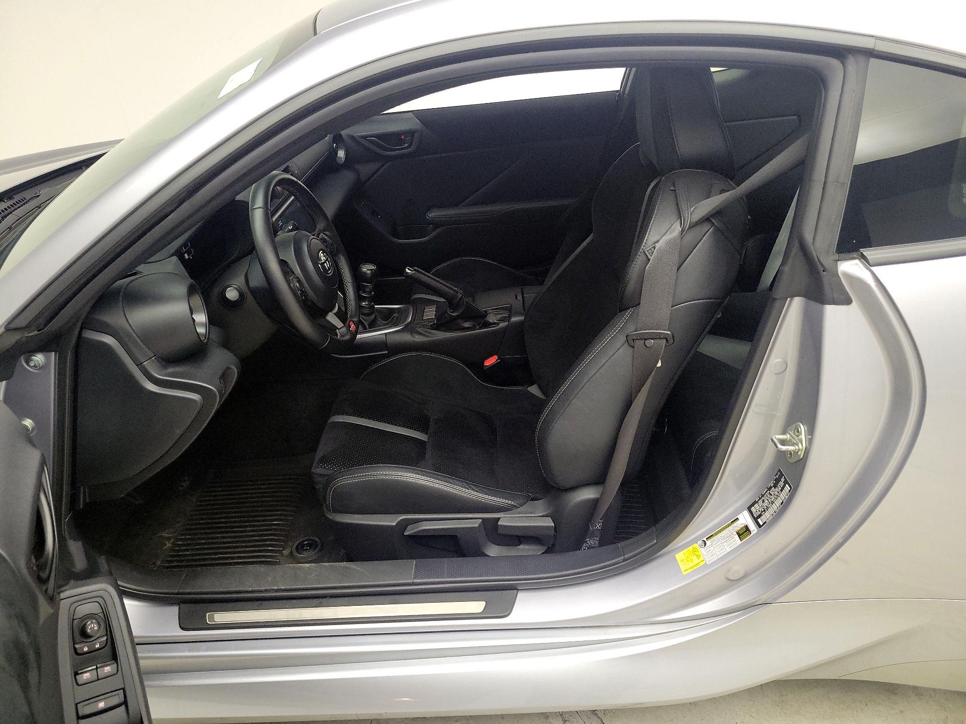 Thumbnail: 2022 Toyota GR86 - 11