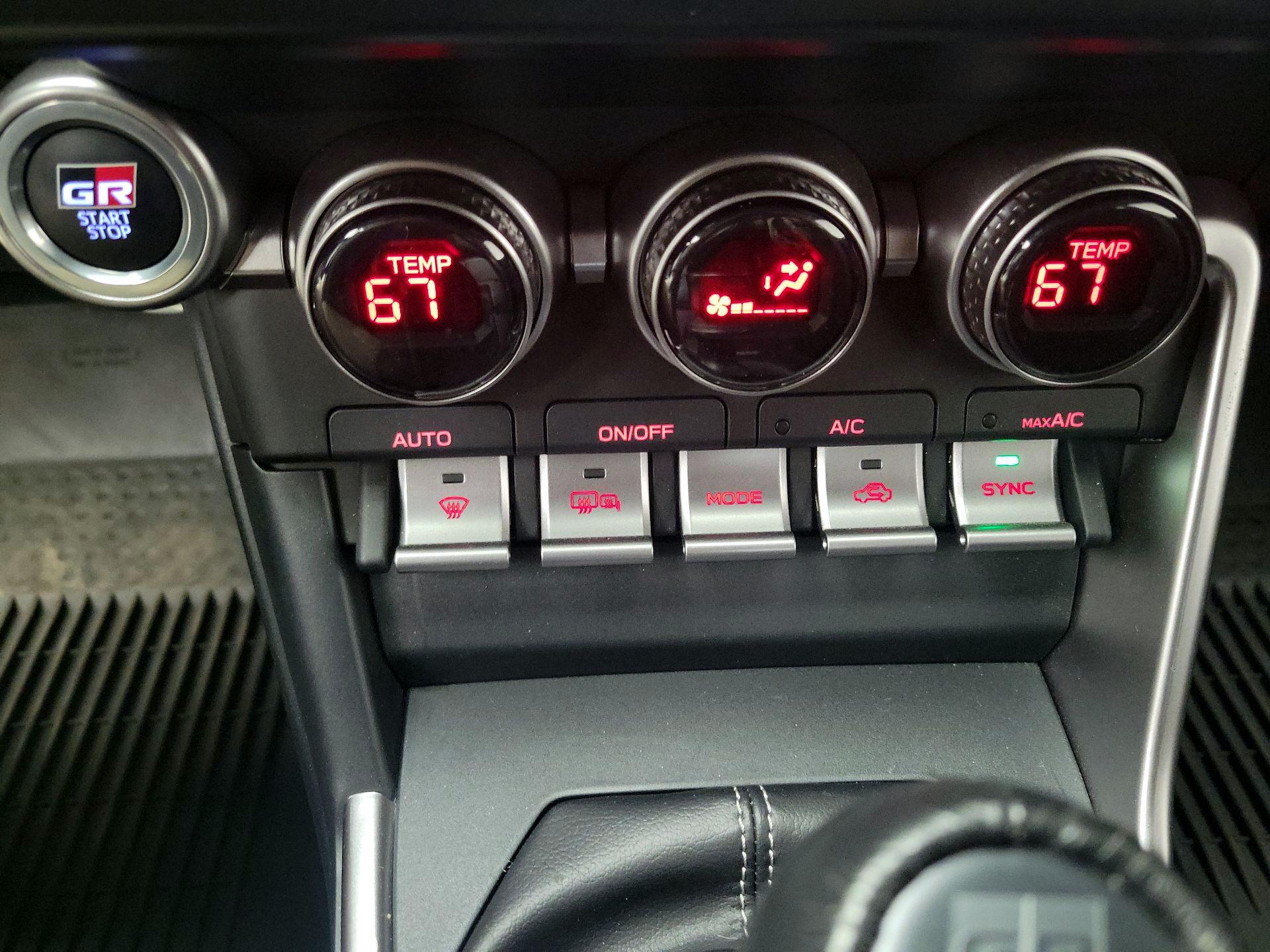 Thumbnail: 2022 Toyota GR86 - 17