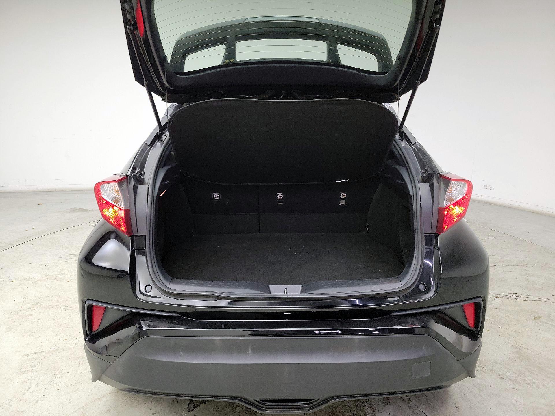 Thumbnail: 2019 Toyota C-HR - 20