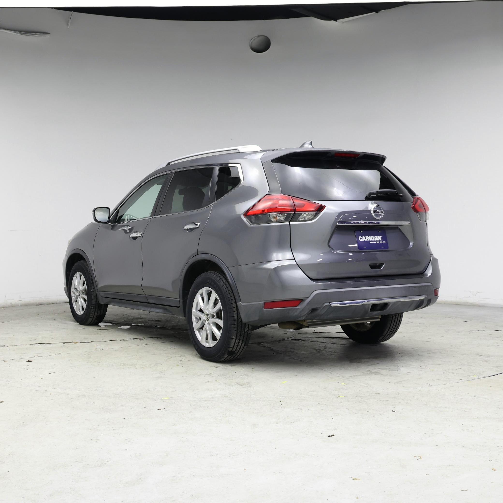 Thumbnail: 2017 Nissan Rogue - 2